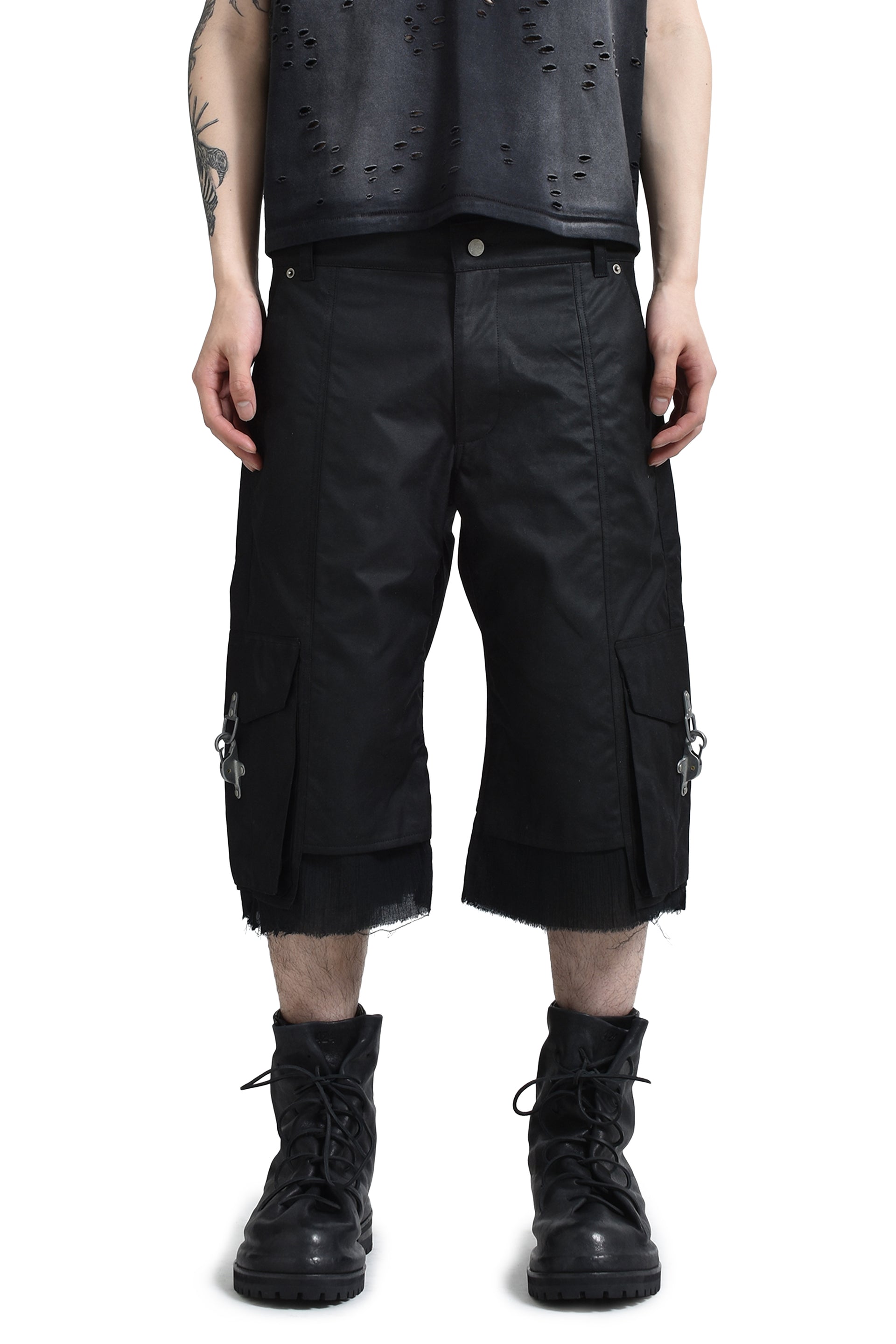 UNDER THE SIGN STEAMCRAFT CARGO SHORTS / BLK