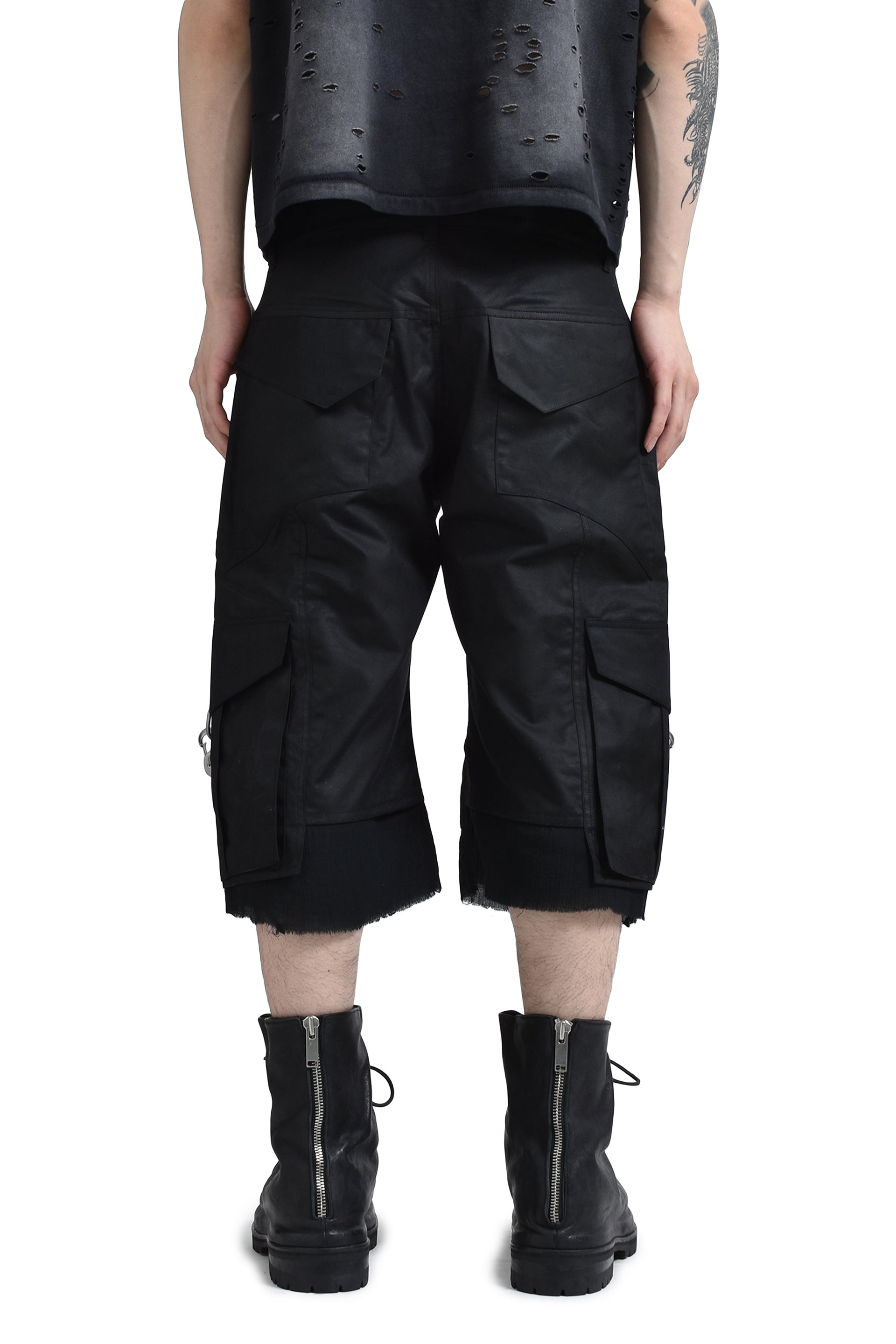 UNDER THE SIGN STEAMCRAFT CARGO SHORTS / BLK