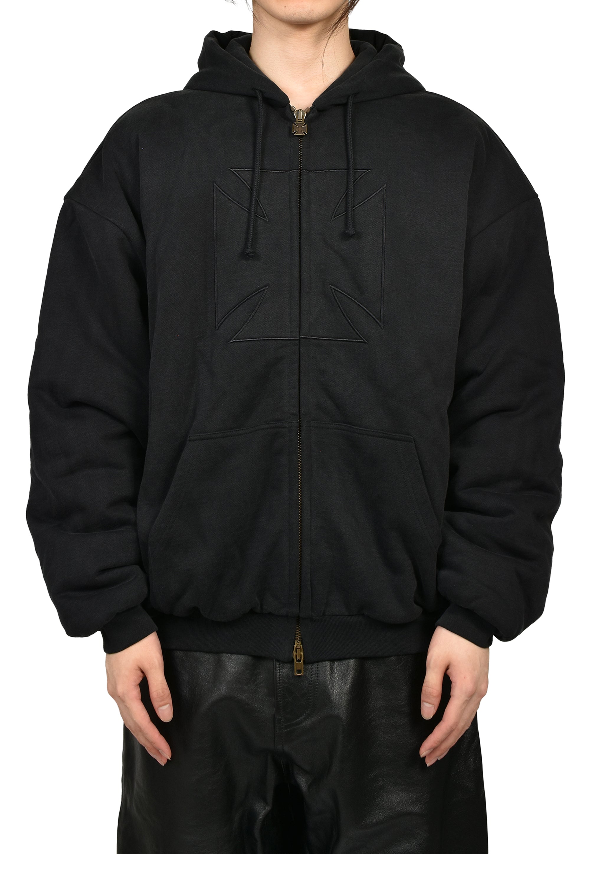 VETEMENTS ヴェトモン SS26 EMBROIDERED CROSS PADDED ZIP-UP HOODIE