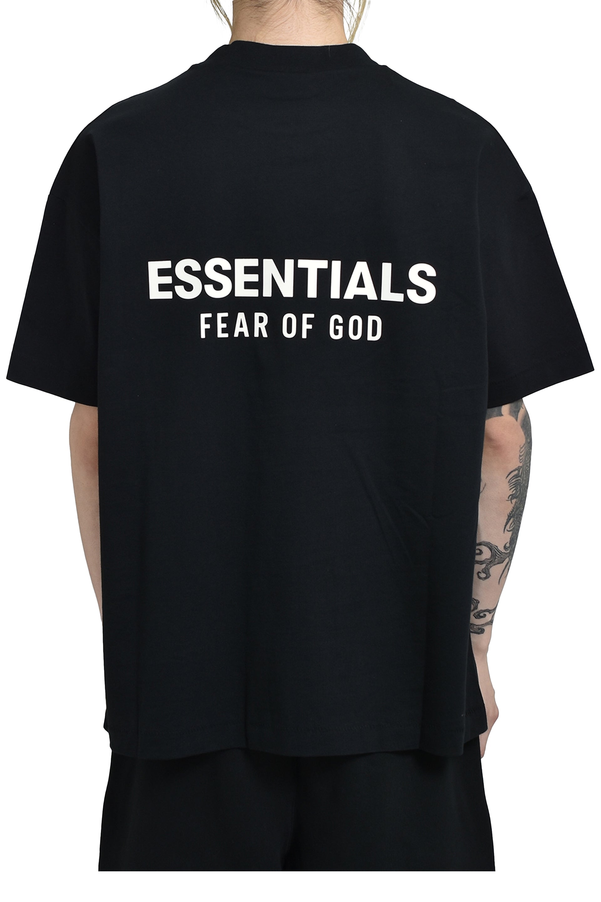 ESSENTIALS CLASSIC FIT T-SHIRT / JET BLK