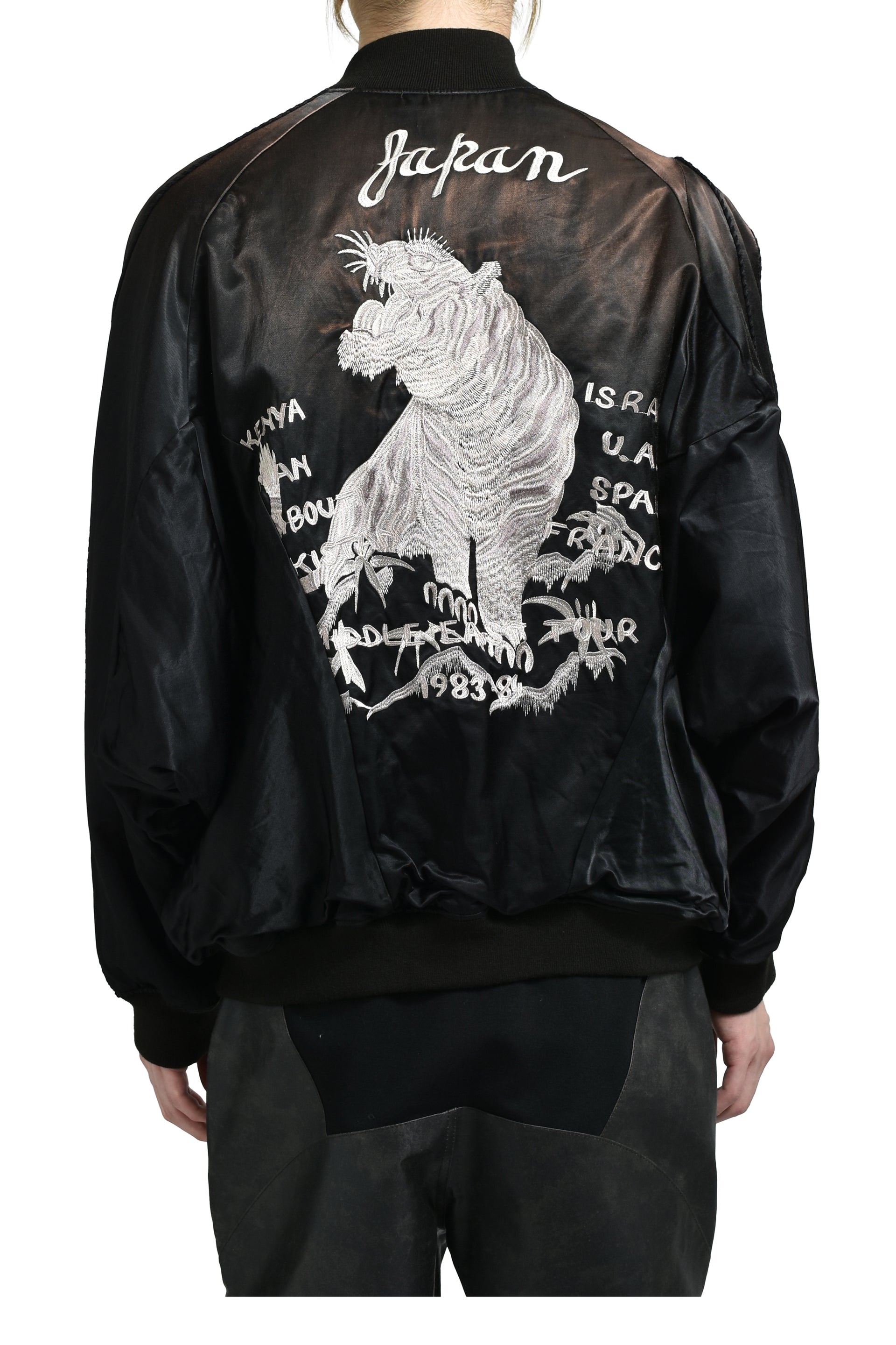 DISTORTED CUTTING SOUVENIOR JACKET / BLK