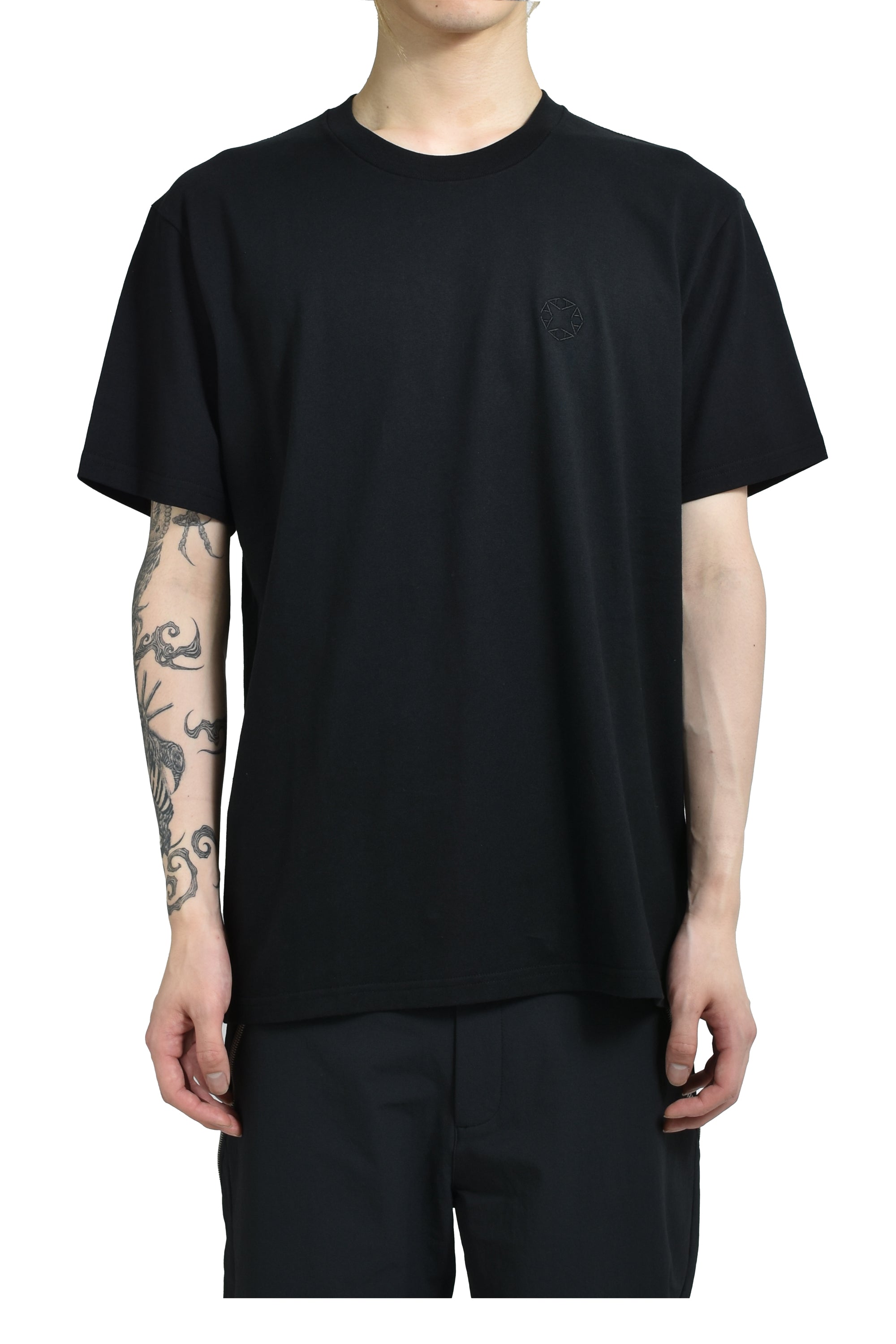 1017 ALYX 9SM SS25 ESSENTIALS REGULAR FIT SHORT SLEEVE TEE / BLK