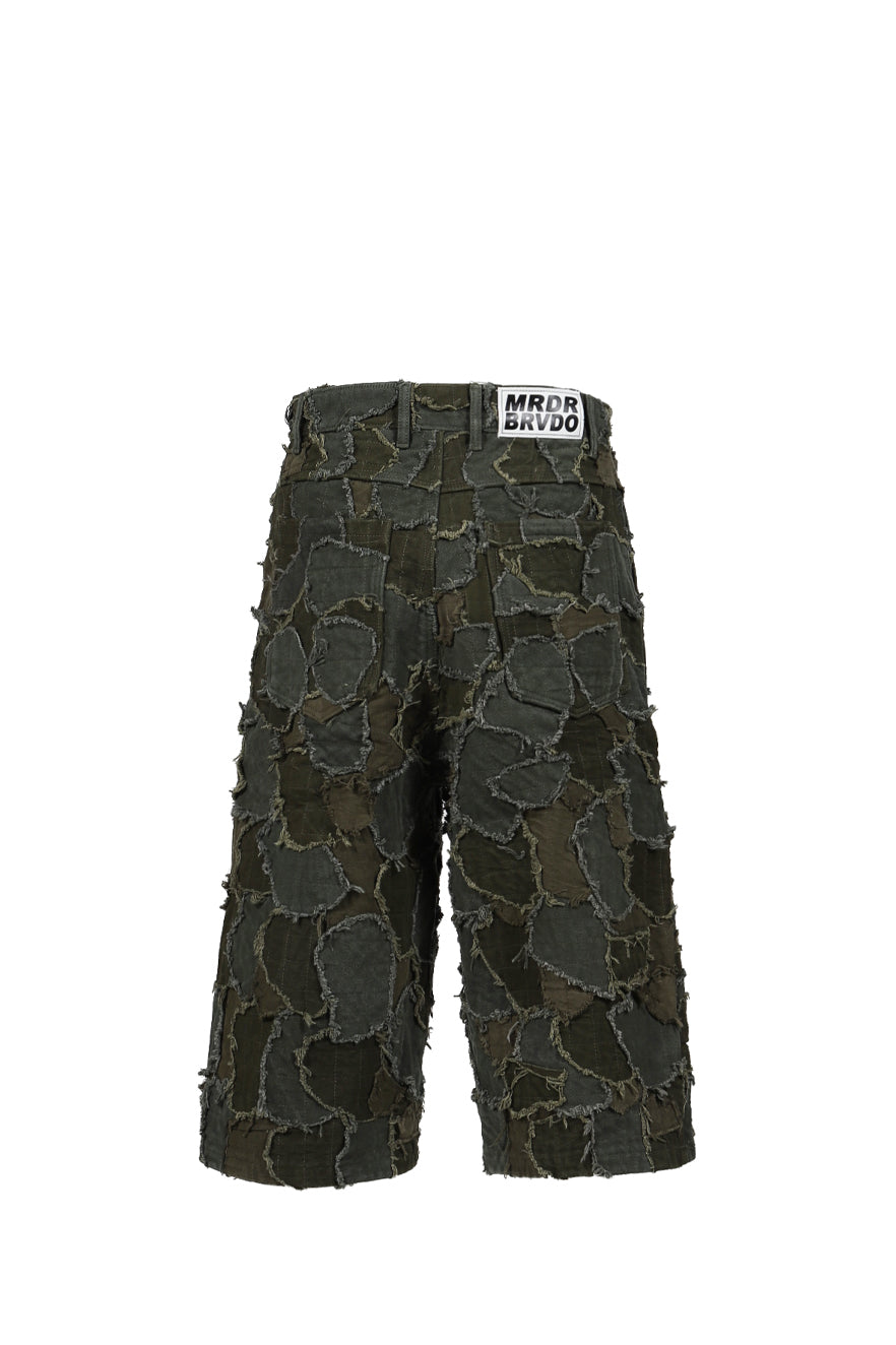 WHO DECIDES WAR FIELD CAMO CARGO SHORT / OLV
