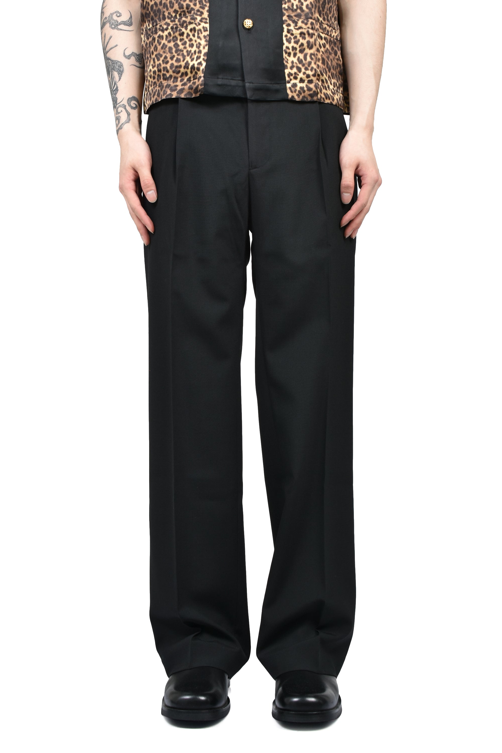 ERNEST W. BAKER アーネスト ダブル ベイカー SS26 PLEATED STRAIGHT