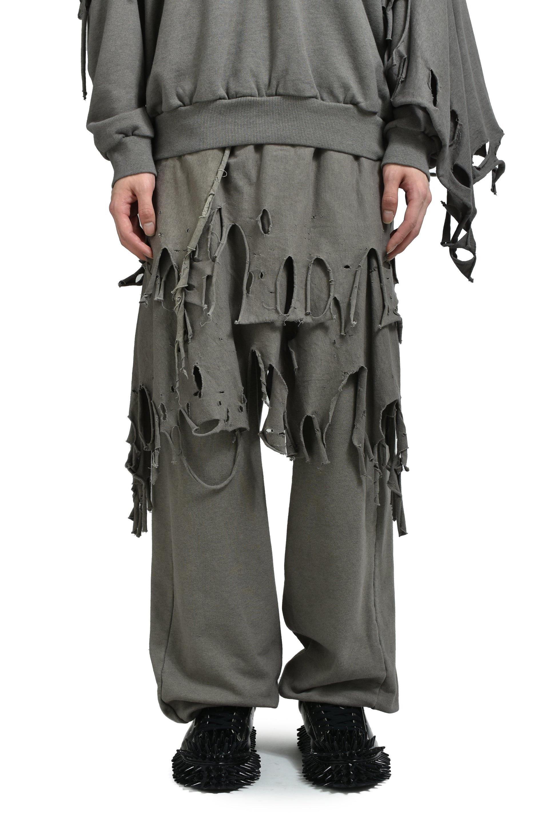 PHANTOM FRAYED SWEATPANTS / GRY