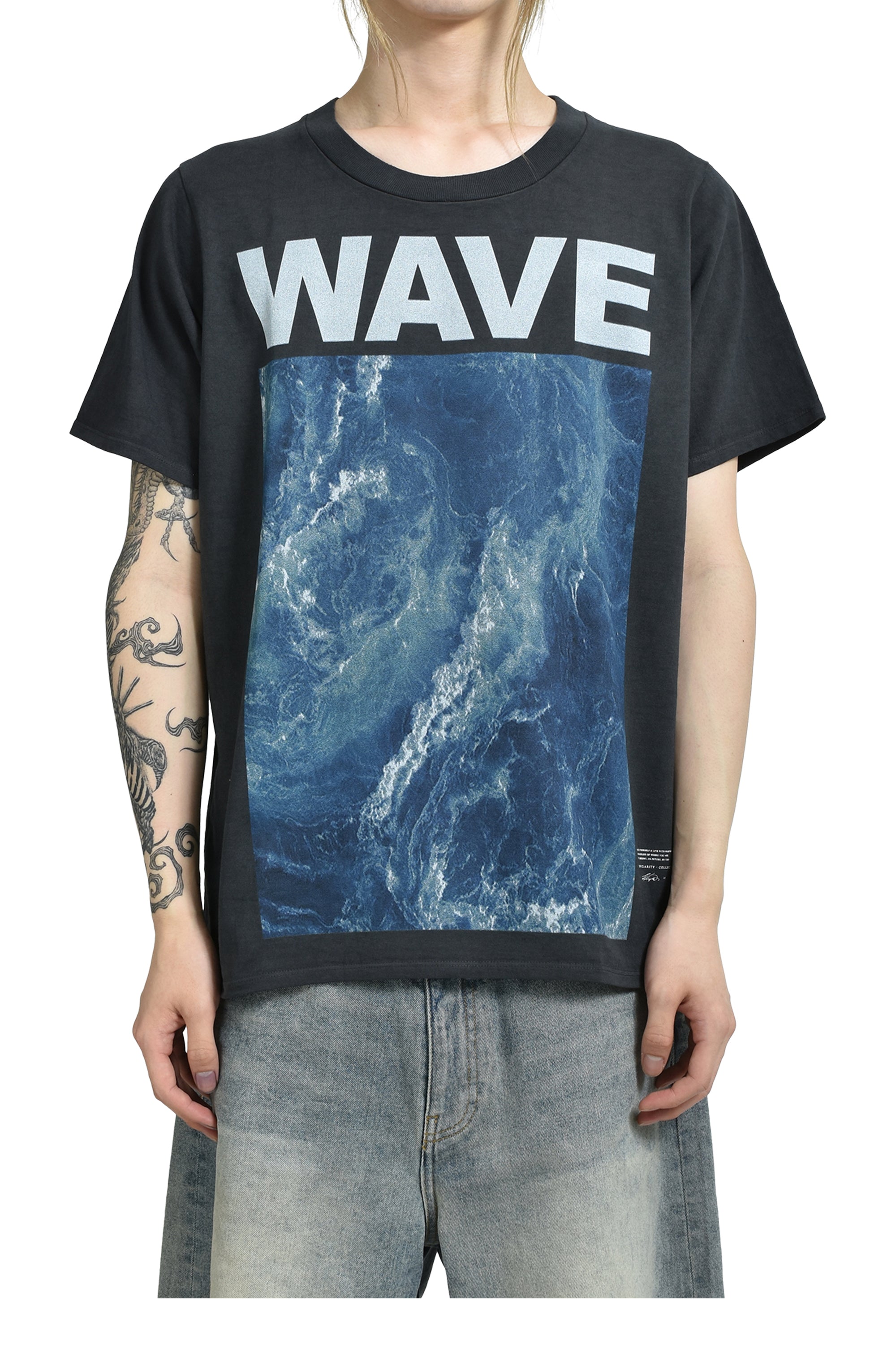 JUN/NAKAYAMA ジュン ナカヤマ SS25 WAVE T-SHIRTS / BLK - NUBIAN