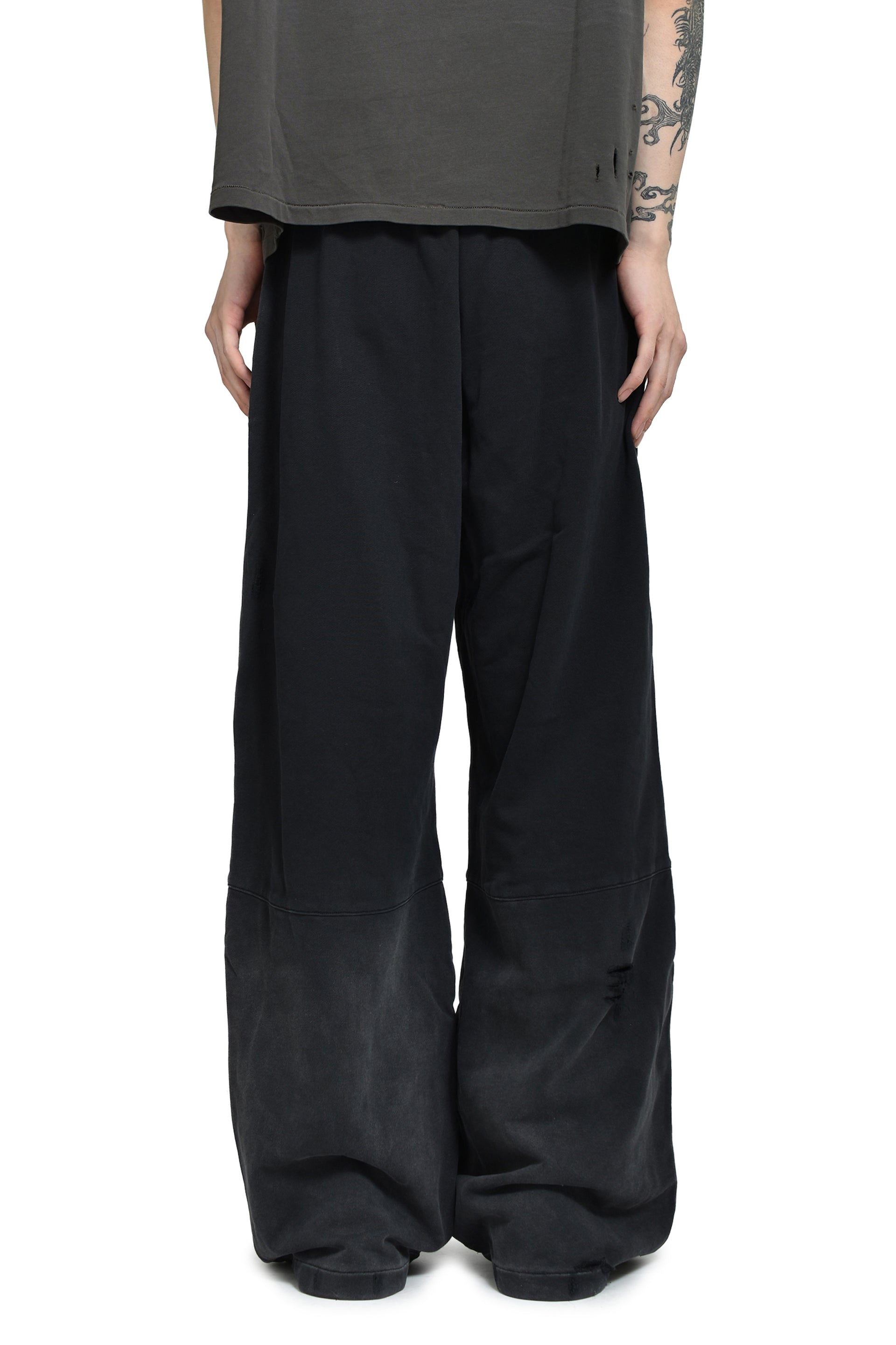 ONIZUKA TRACK PANTS / OBJECT DYED GREY