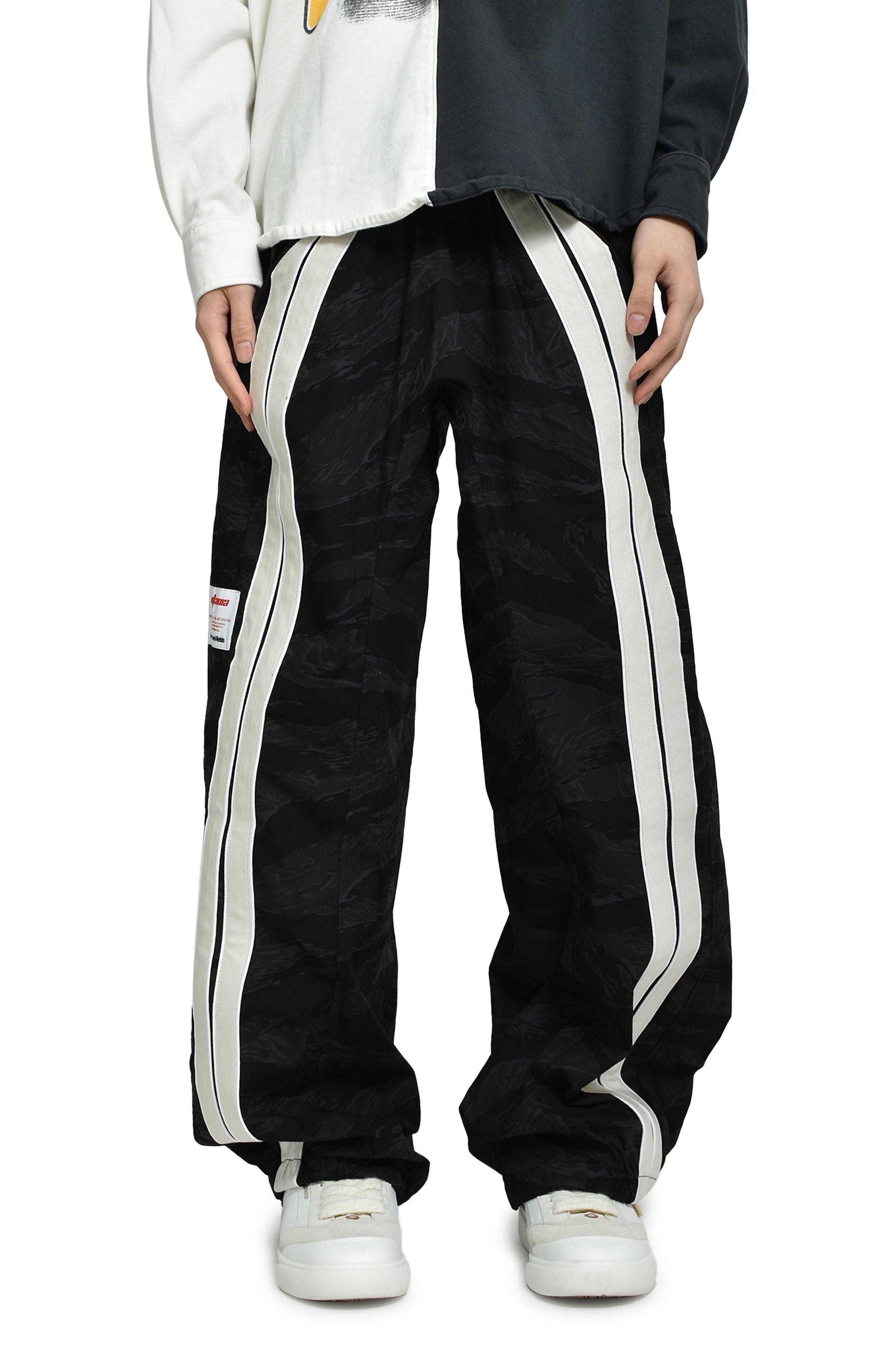 TRAPPIST PENTA PANT / BLK CAMO