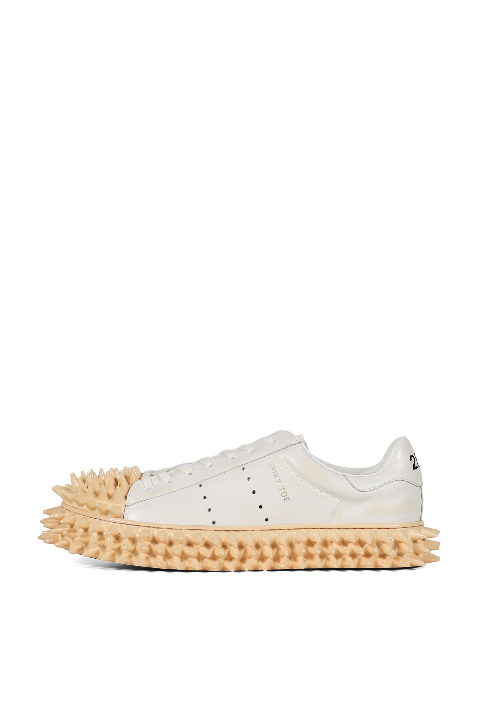 SPIKY LEATHER SNEAKER / WHT