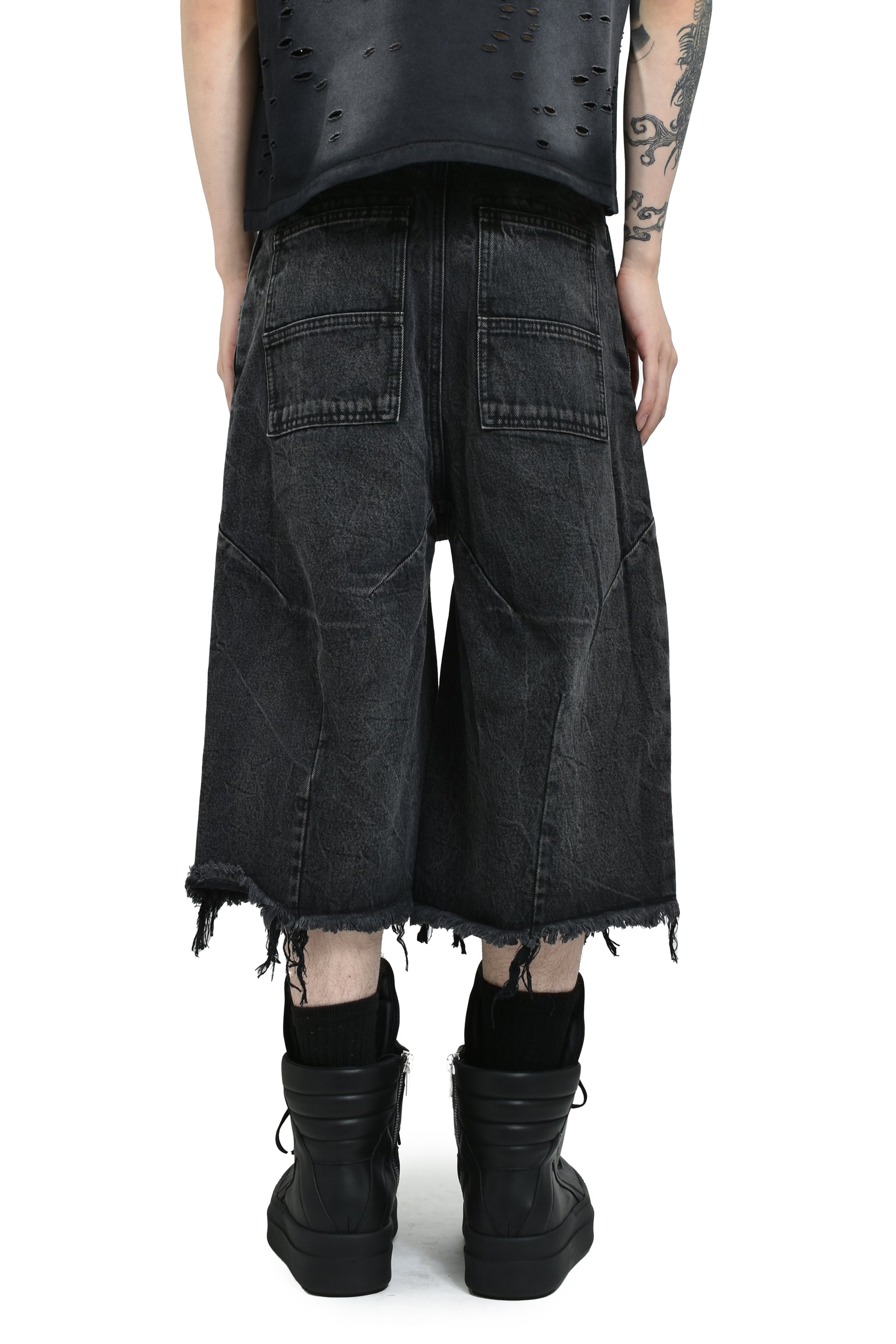 FRONT ZIP BAGGY DENIM SHORTS / BLK