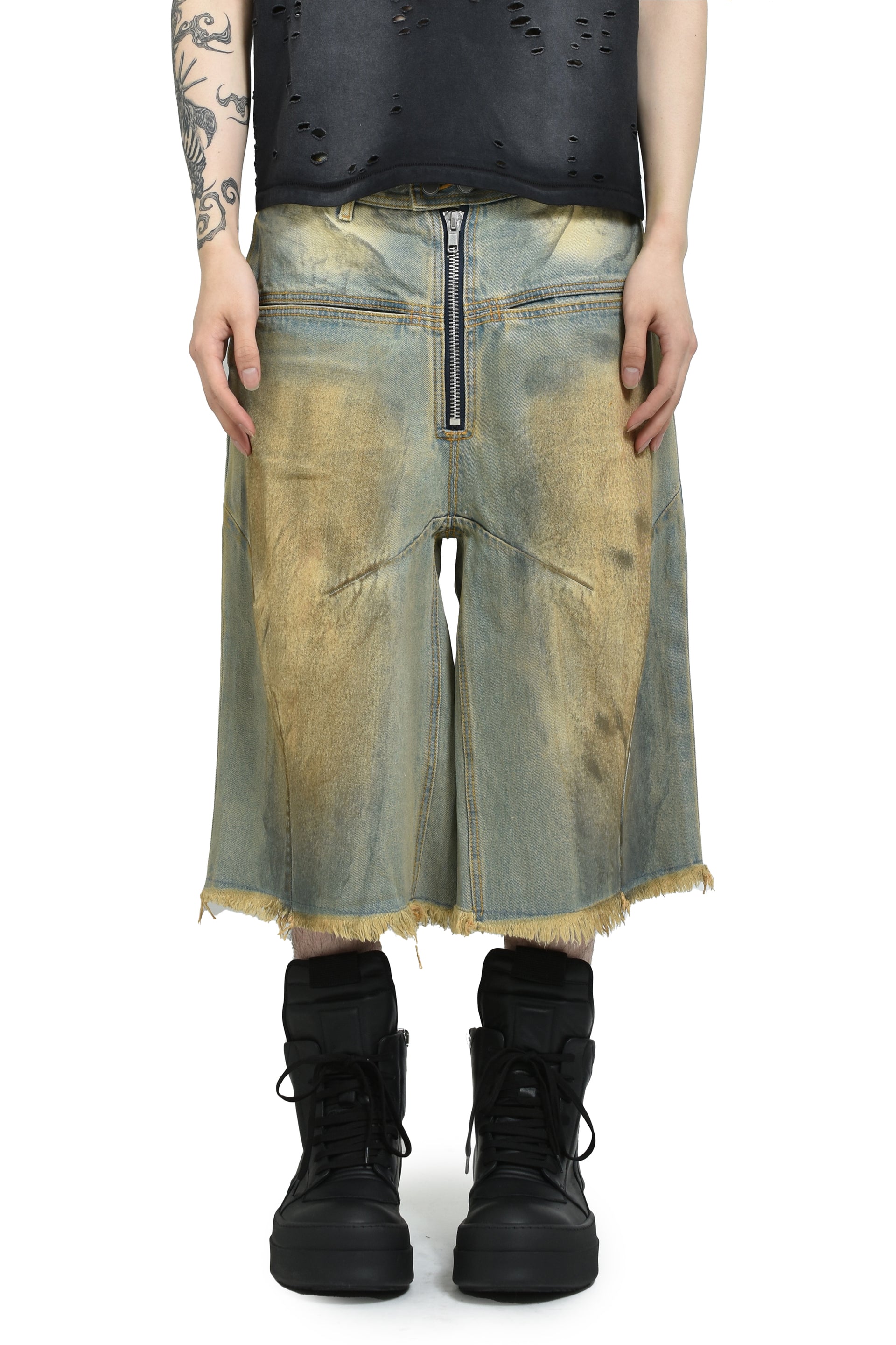 FRONT ZIP BAGGY DENIM SHORTS / VINTAGE IND