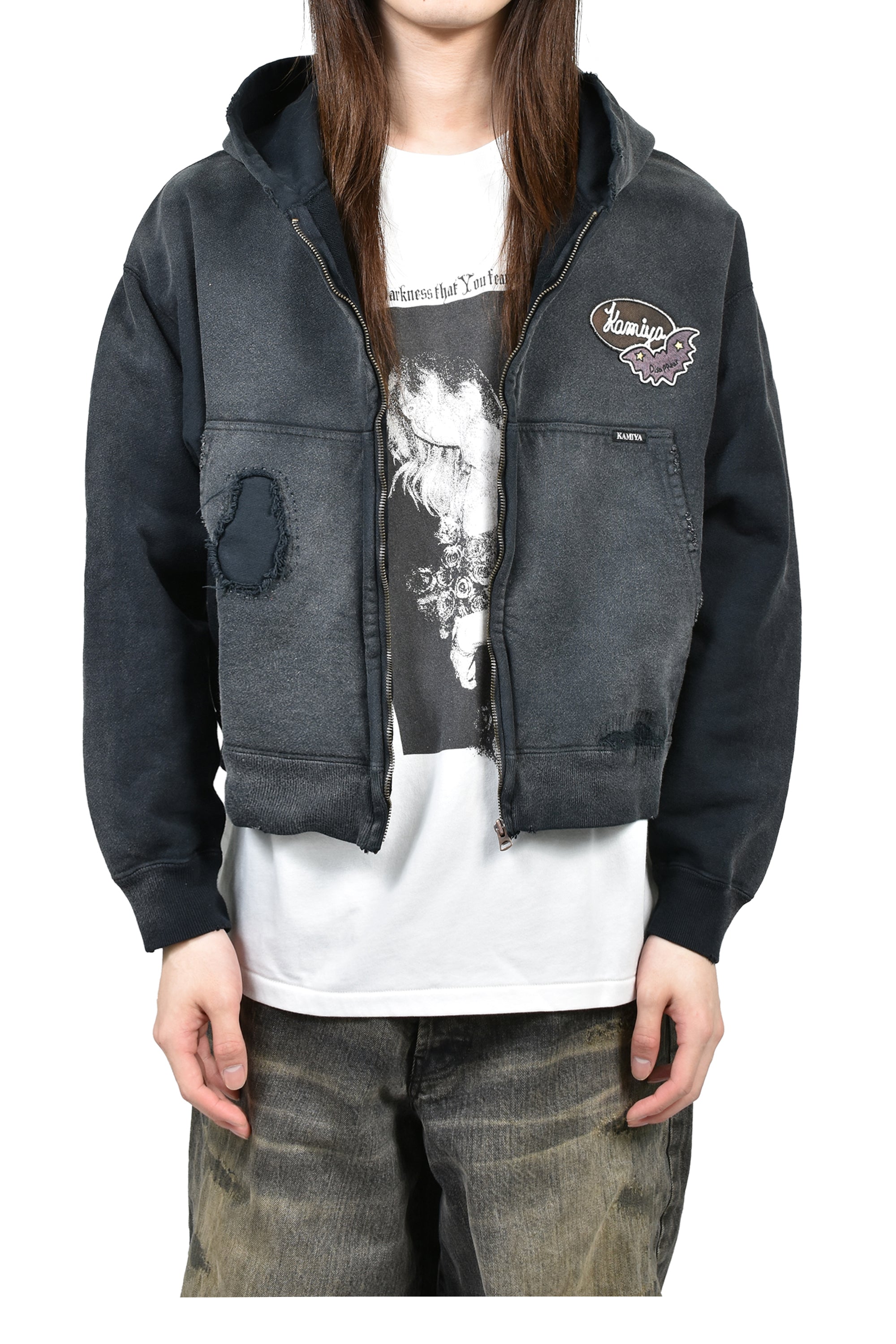 KAMIYA KAMIYA SS26 REPAIRED NAME PATCH ZIP SHORT HOODIE / BLK - NUBIAN