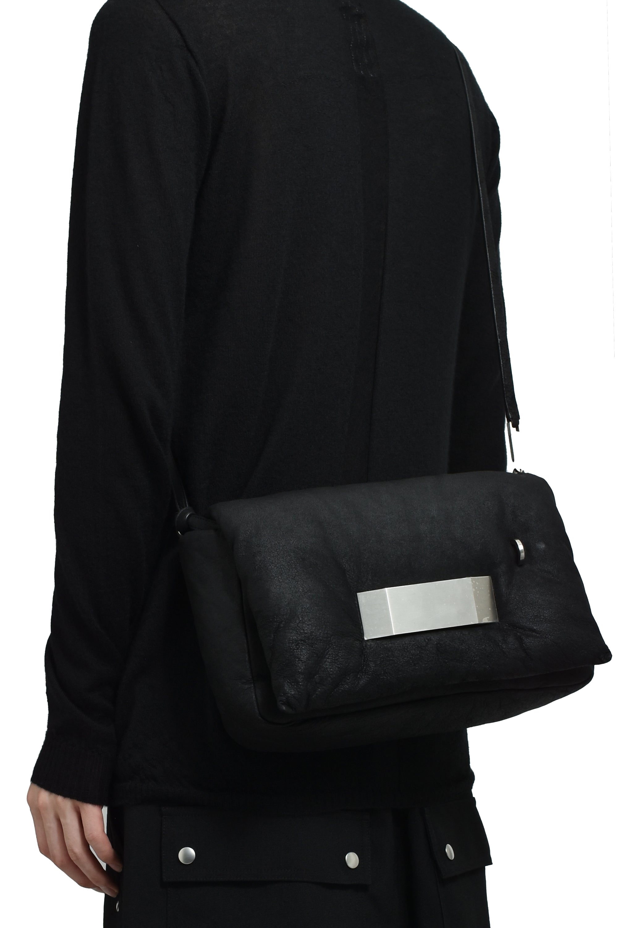 BIG PILLOW GRIFFIN / BLACK