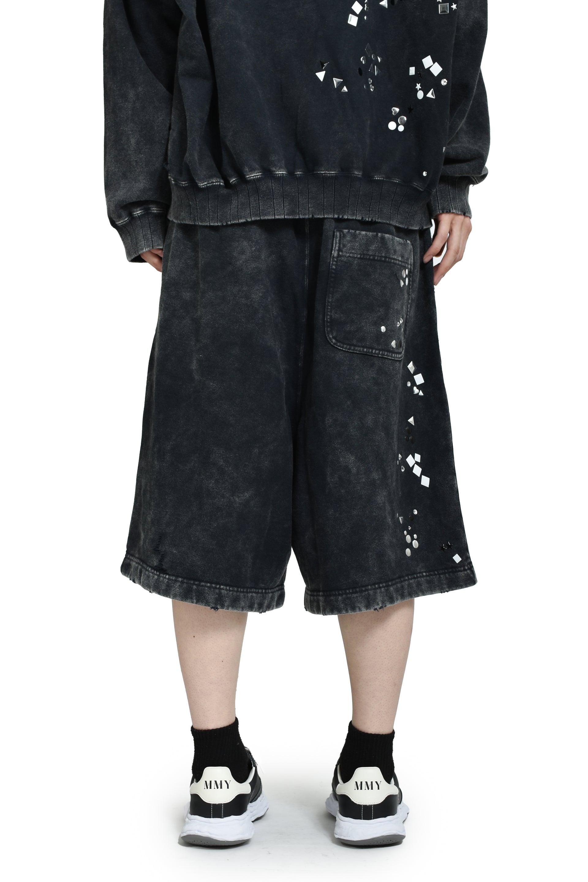 EMBELLISHED BLEACHED SHORTS / BLK
