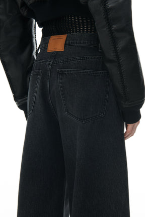 OVERSIZED ROUNDED LOW RISE JEAN / GREY AGED