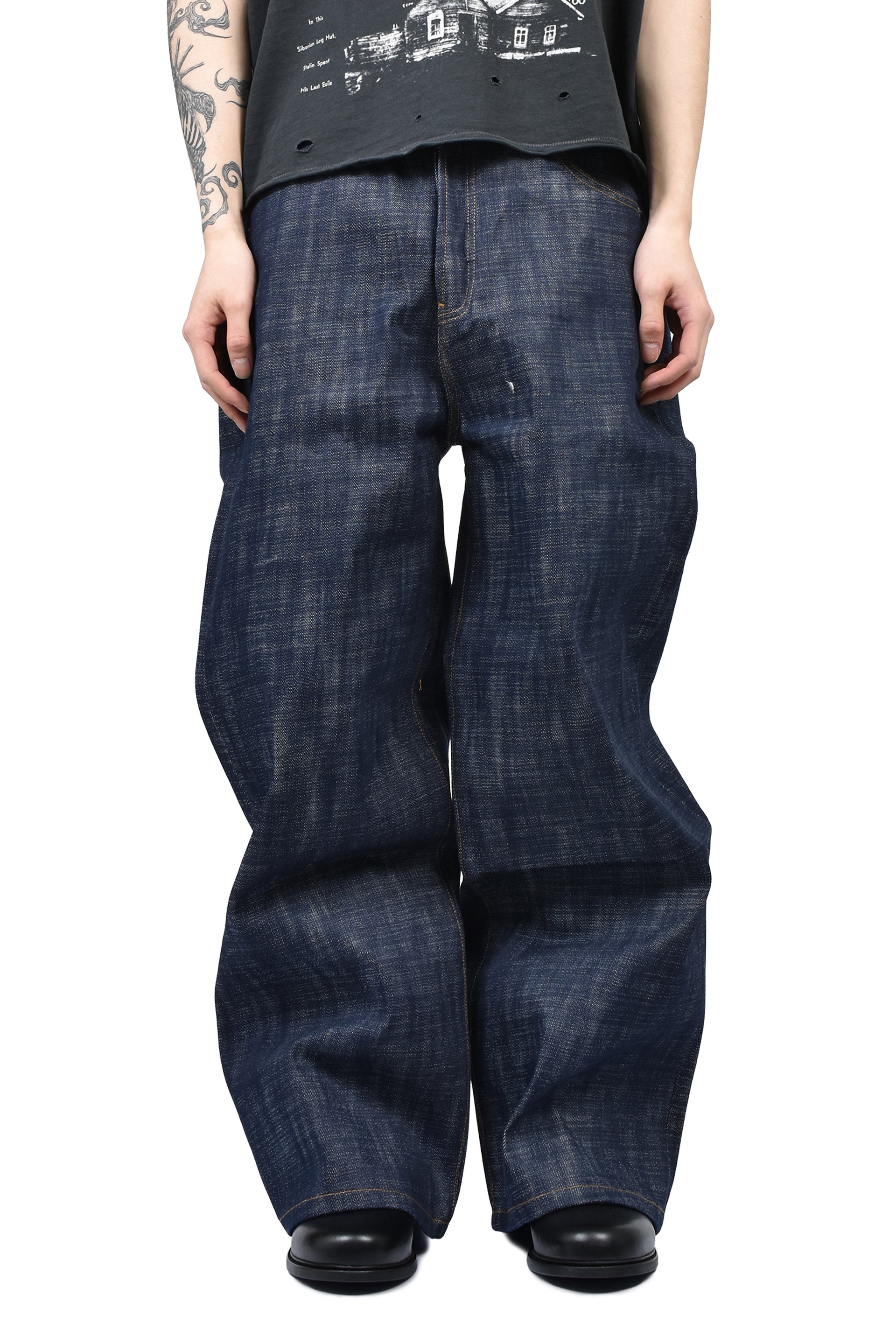 HEAVY STRUCTURED RAW DENIM / IND