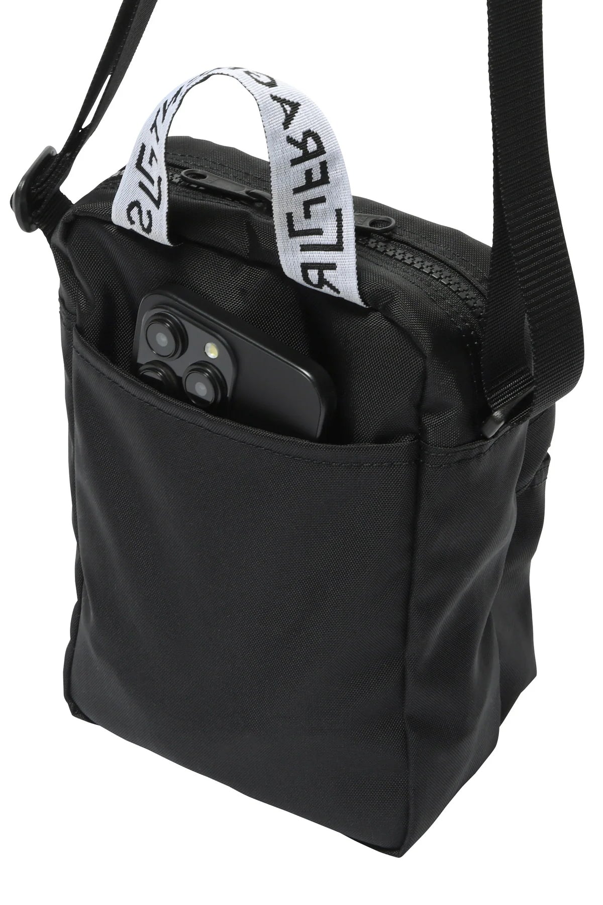 SHOULDER POUCH / BLK