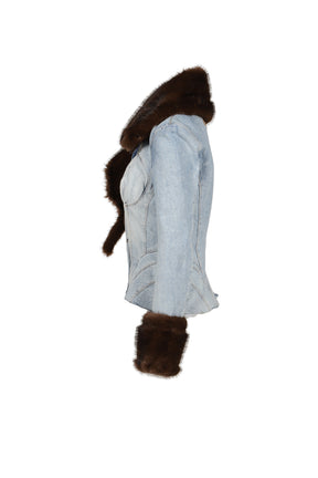 FAUX FUR TIPPET DENIM JACKET / LIGHT WASH BRW