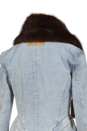 FAUX FUR TIPPET DENIM JACKET / LIGHT WASH BRW