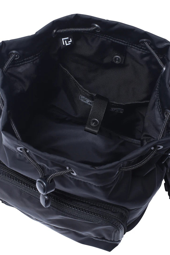 DRAWSTRING SHOULDER BAG / BLK