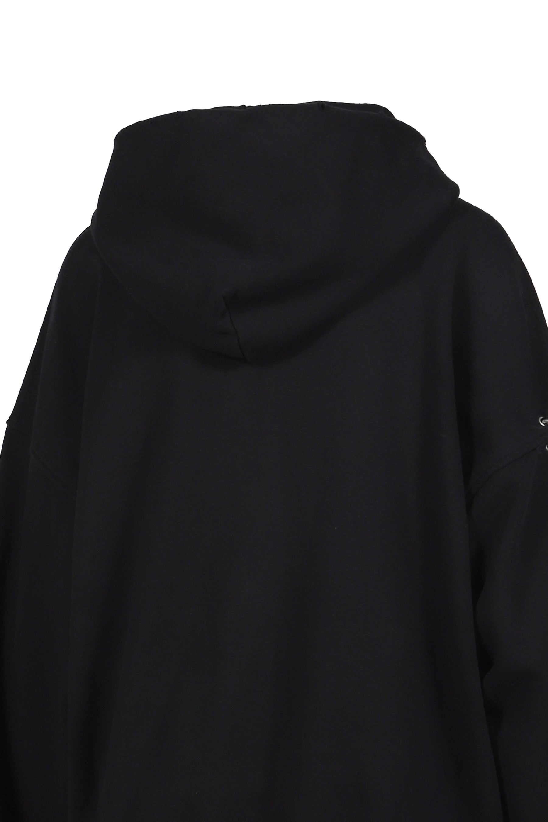 PIERCING DETAIL ZIP-UP HOODIE / BLK