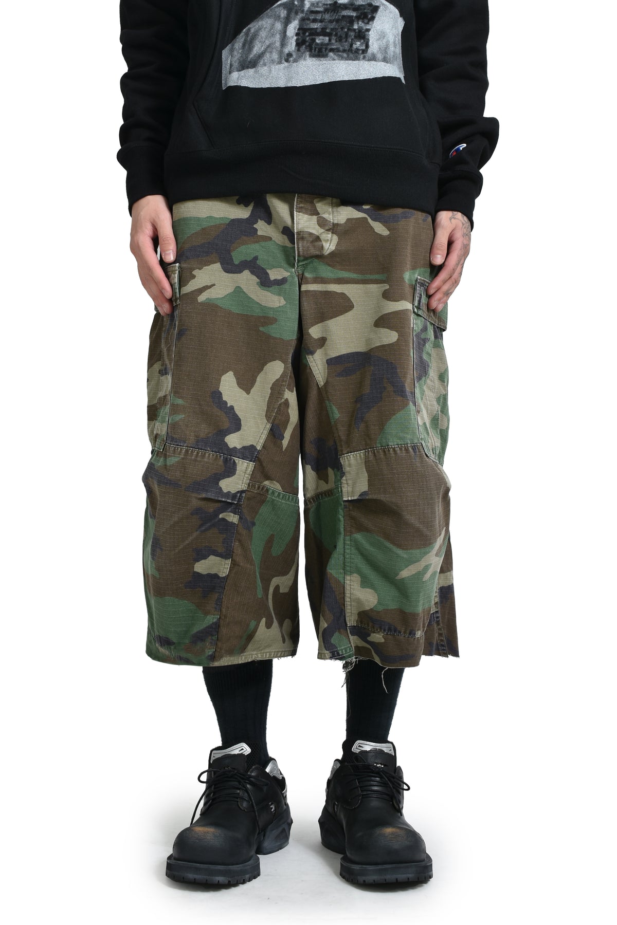 WOODLAND NBHD SHORTS / CAMO