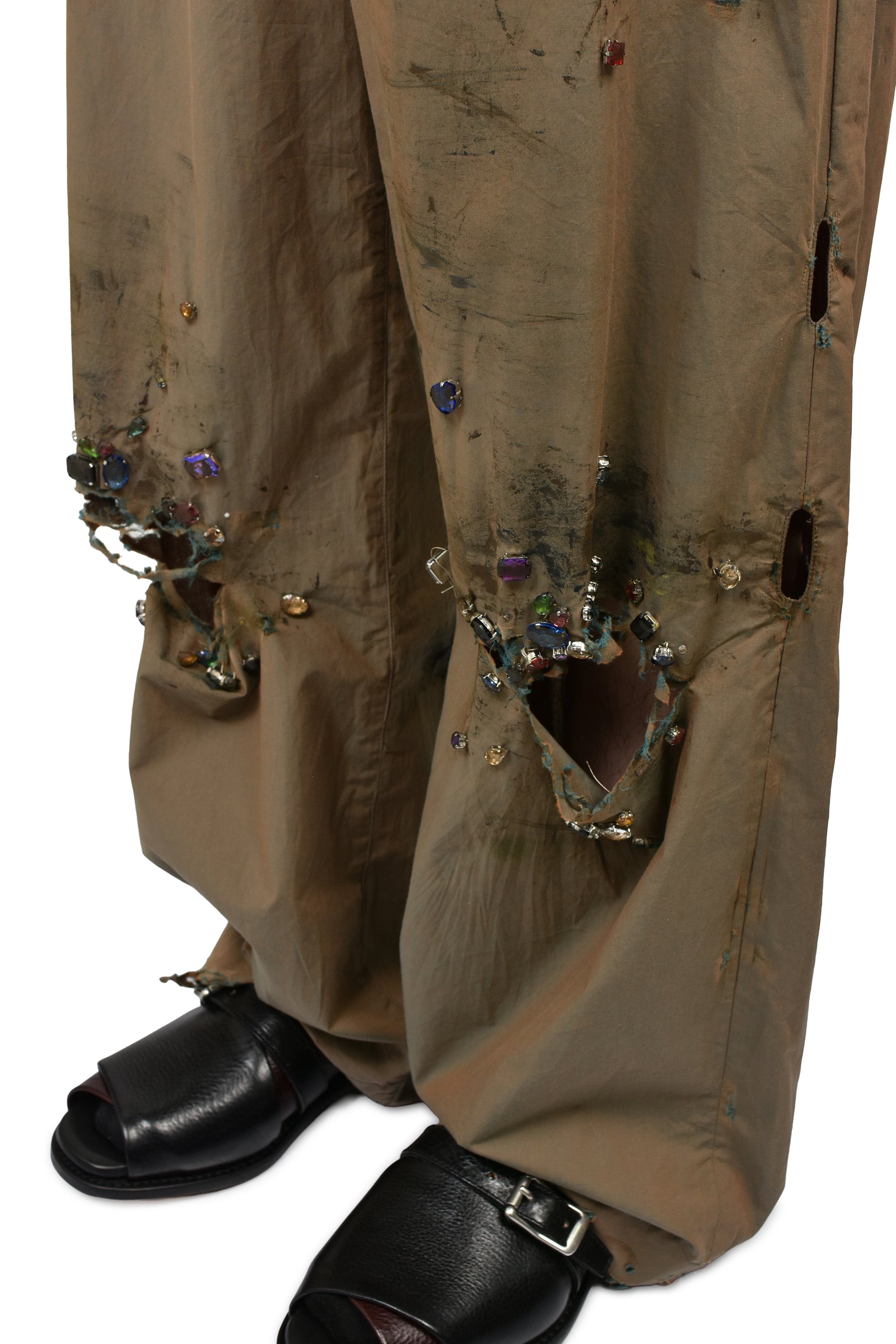 ×AUSKOU FANG PANTS / OLV