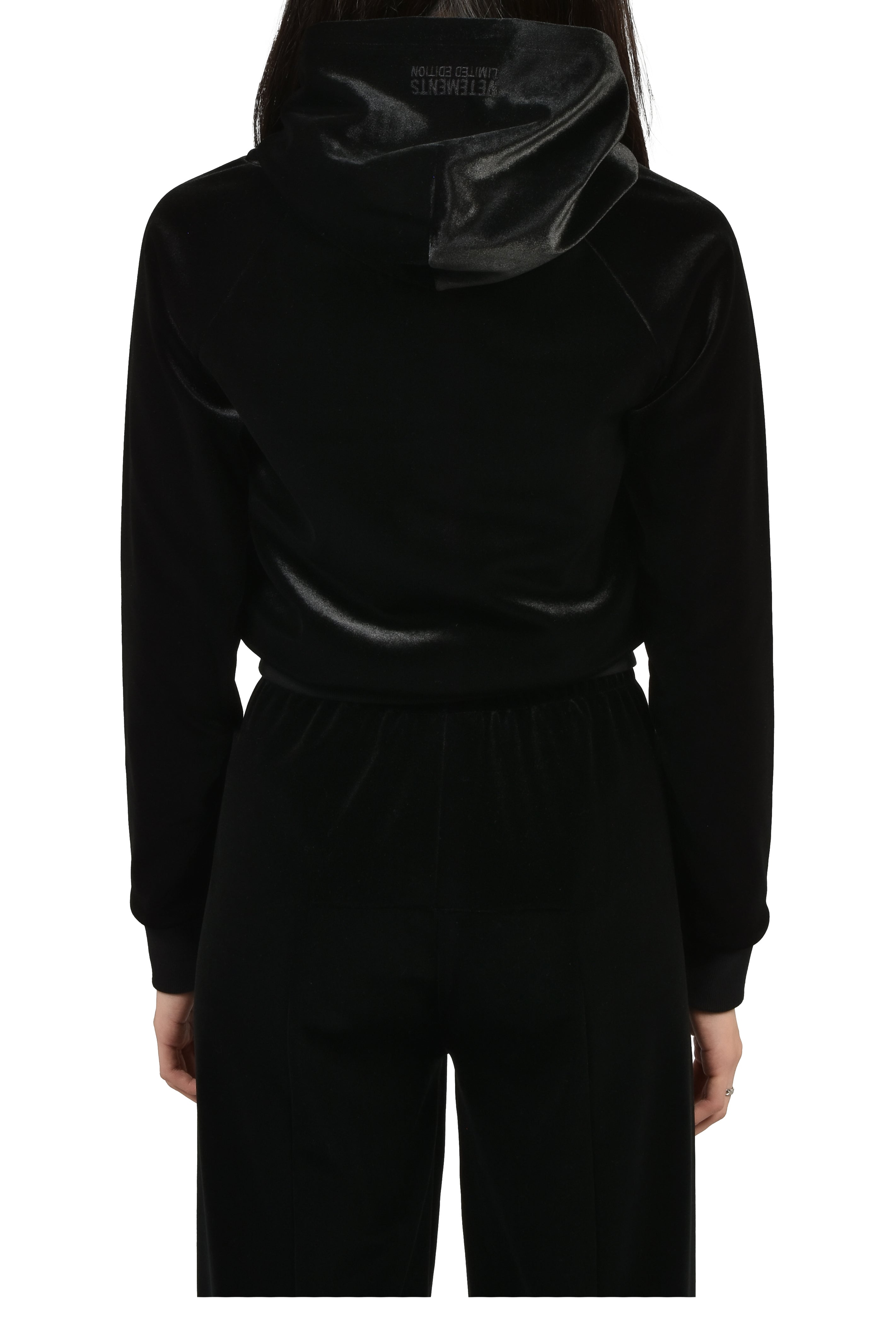VETEMENTS ヴェトモン FW26 VELVET FITTED ZIP-UP HOODIE / BLK