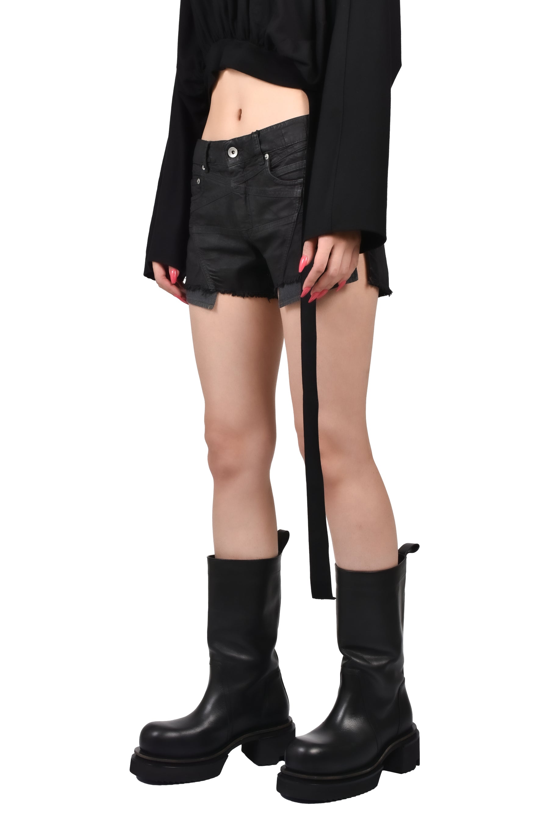 LANA CUTOFFS / BLK