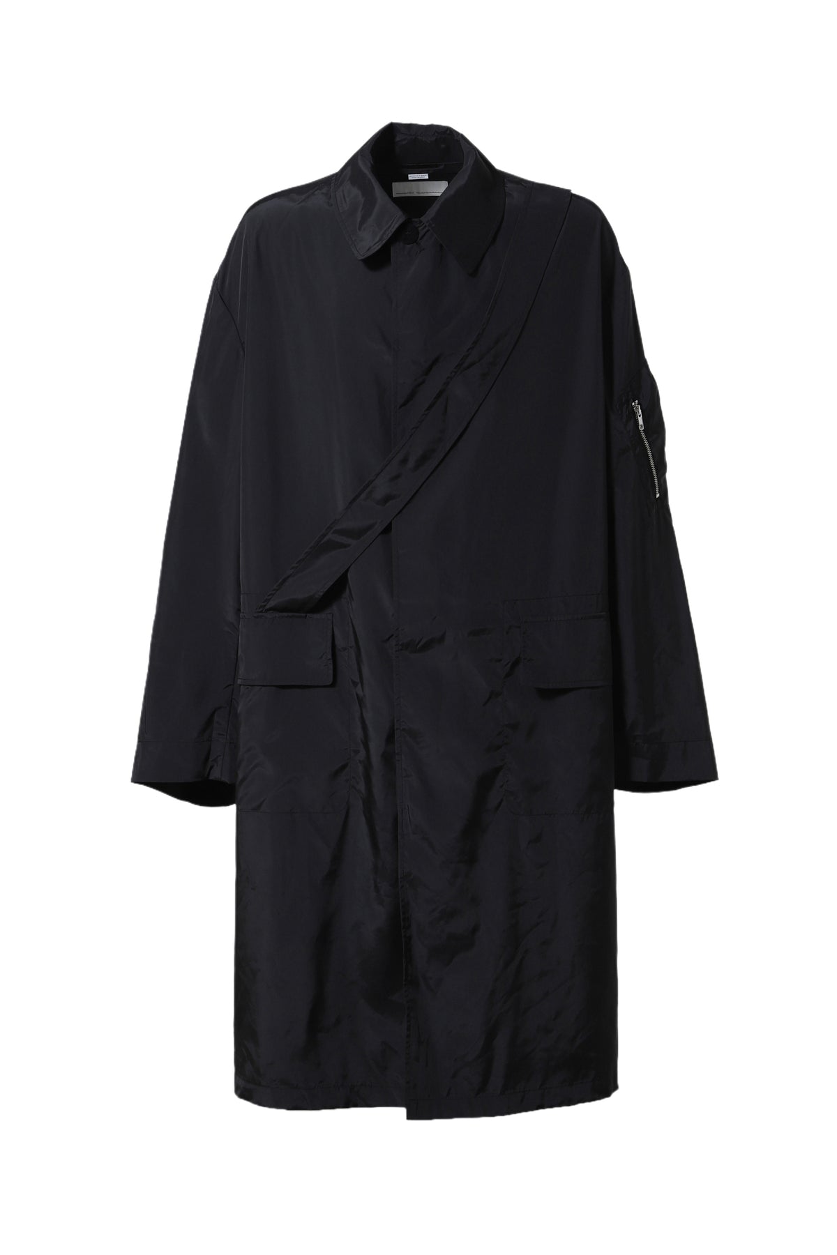 RAINCOAT WITH STRAP / BLK