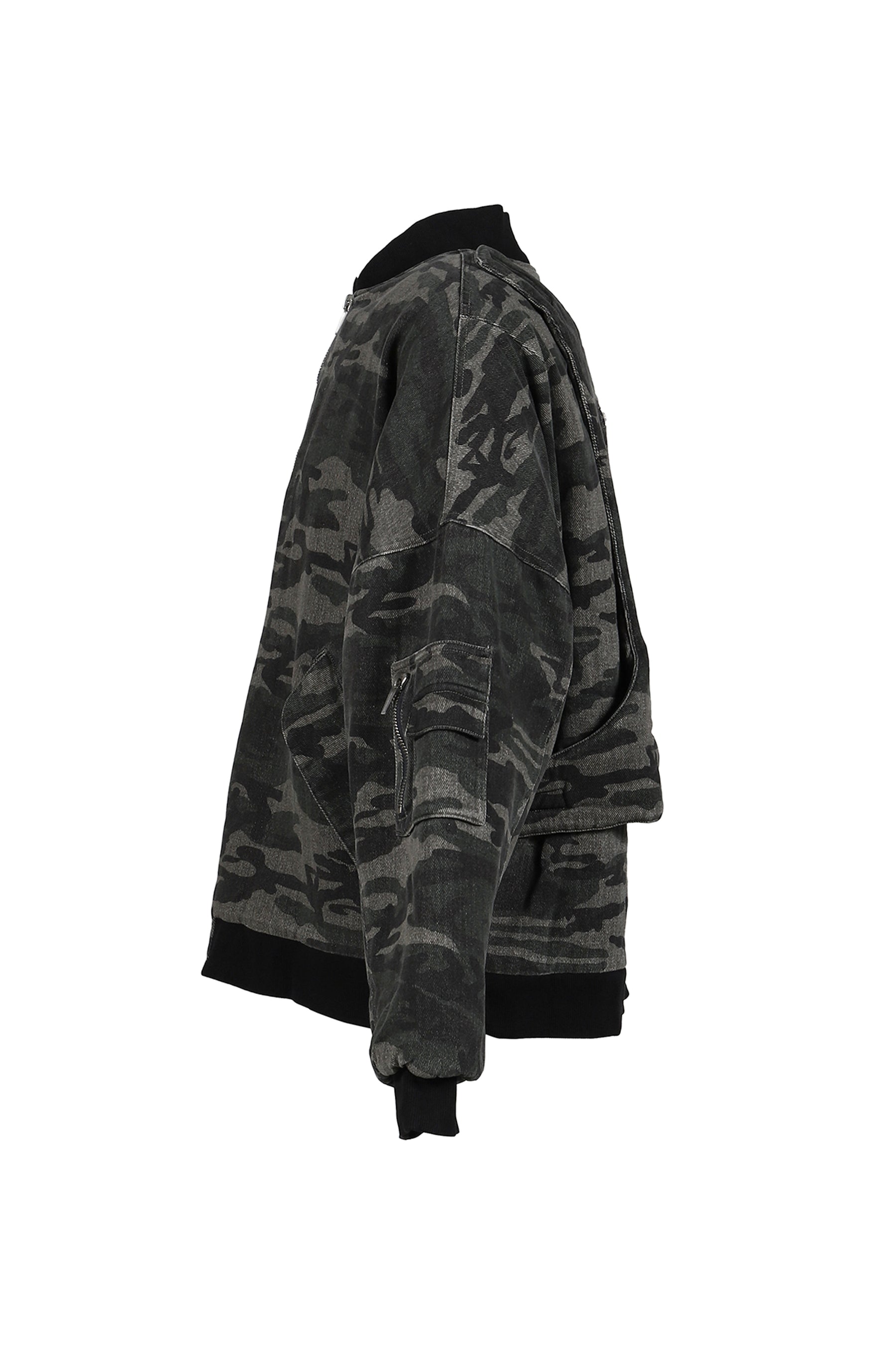 CAMO BOMBER JACKET / WOODLAN CAMO