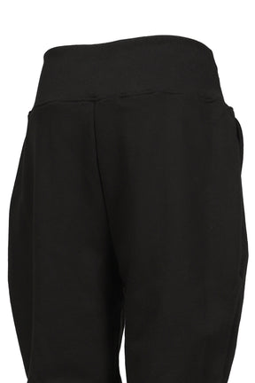 LACE-UP CAPRI SWEATS IN BLACK / BLACK