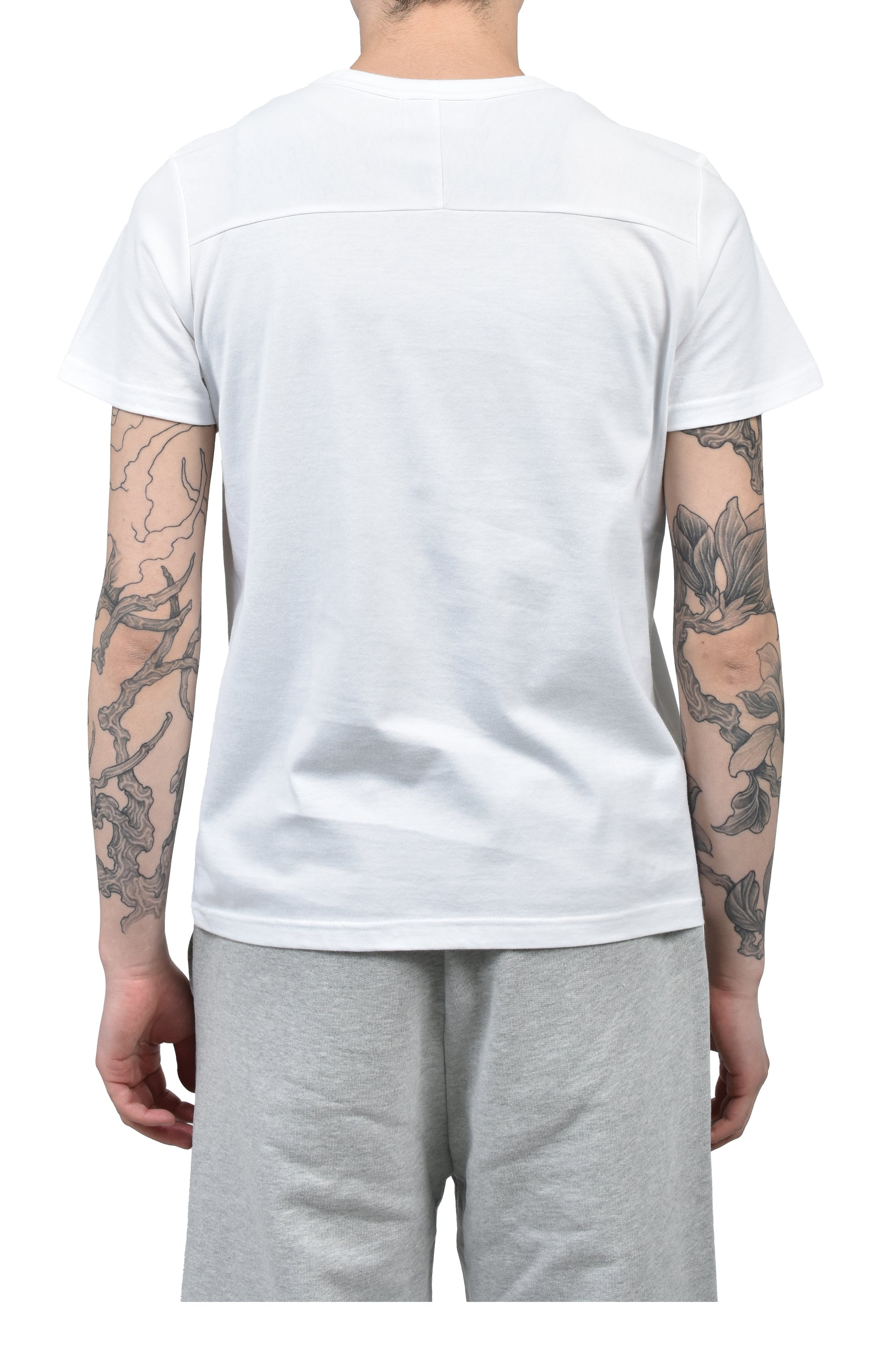 EMBROIDERY FITTED TEE / WHT