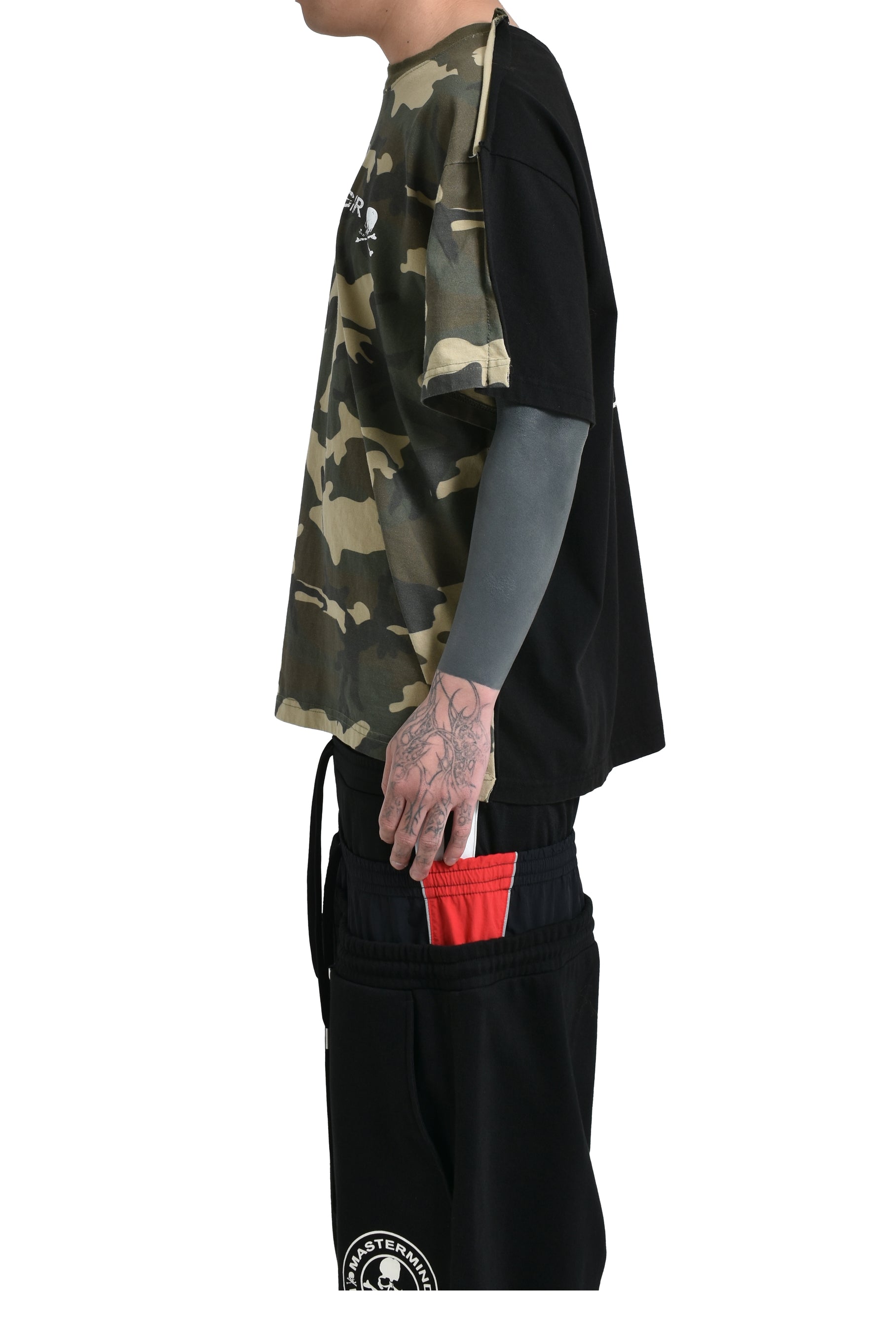 TWO FACED OUTSEAM T-SHIRT / BLK CAMO
