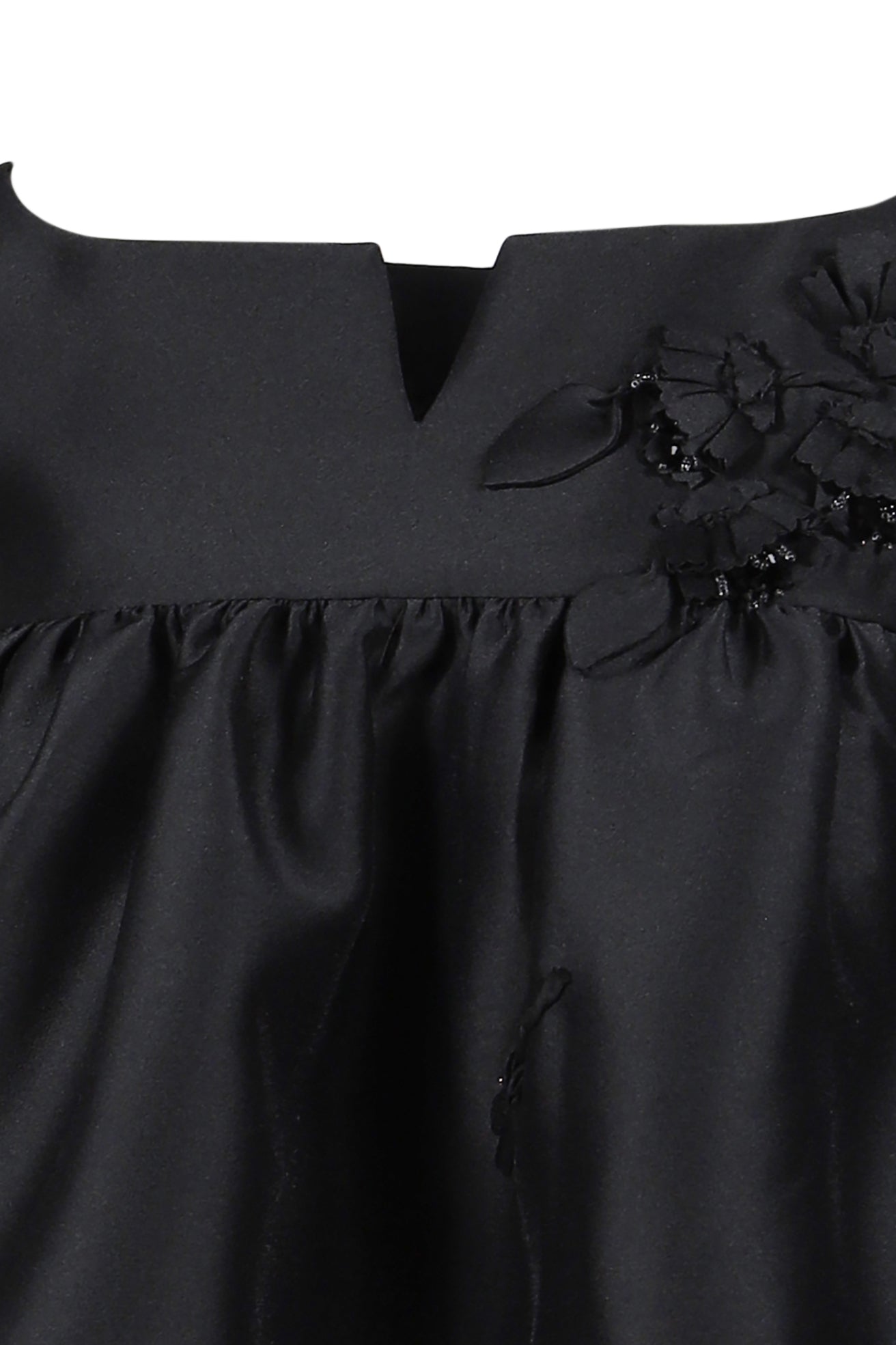 NOTCHED FLUFFY SLEEVELESS TOP / BLK