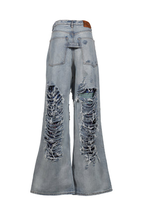 DISTRESSED JEANS / DENIM