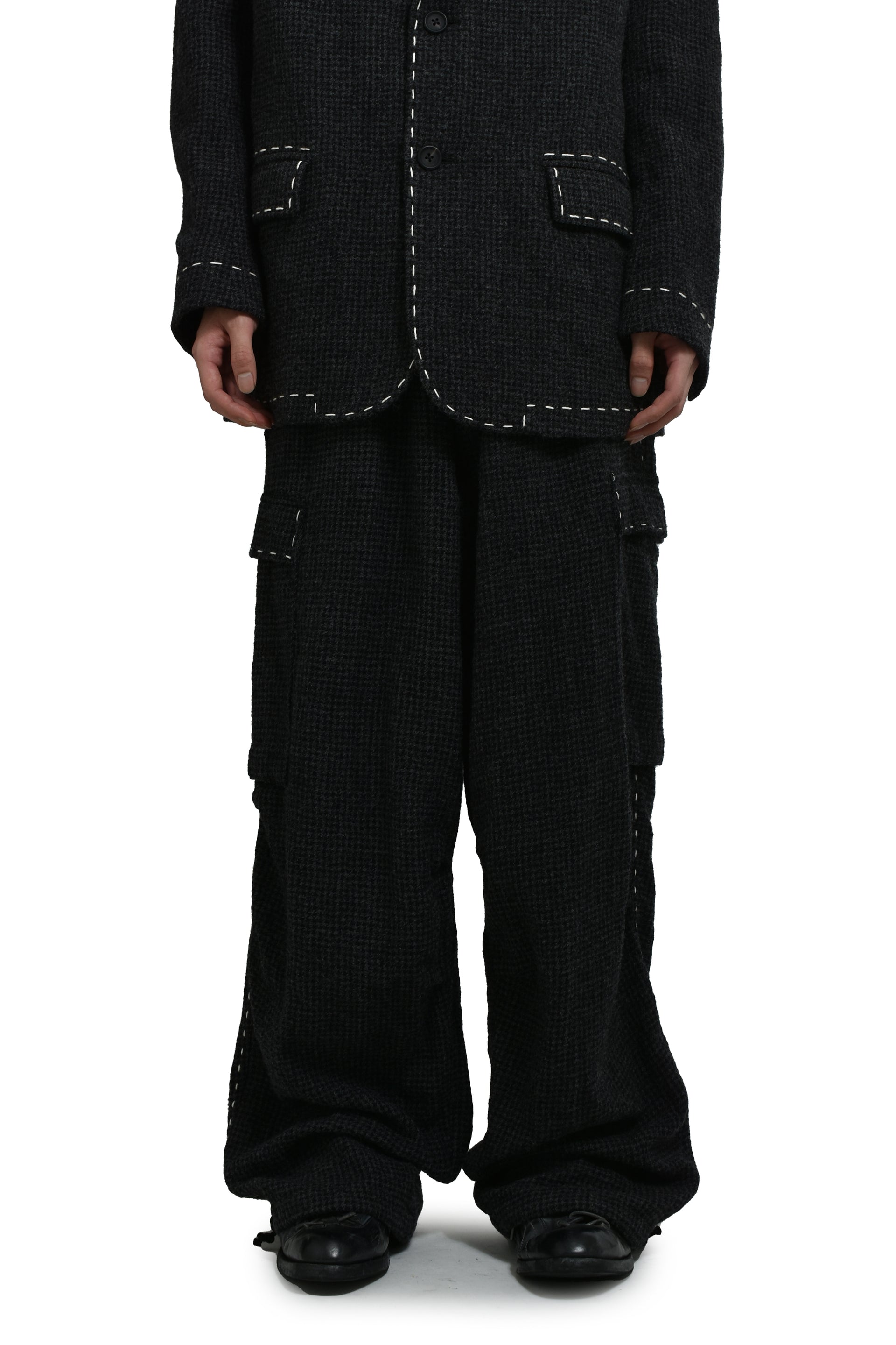 YF-A25-0000-010 / BLK