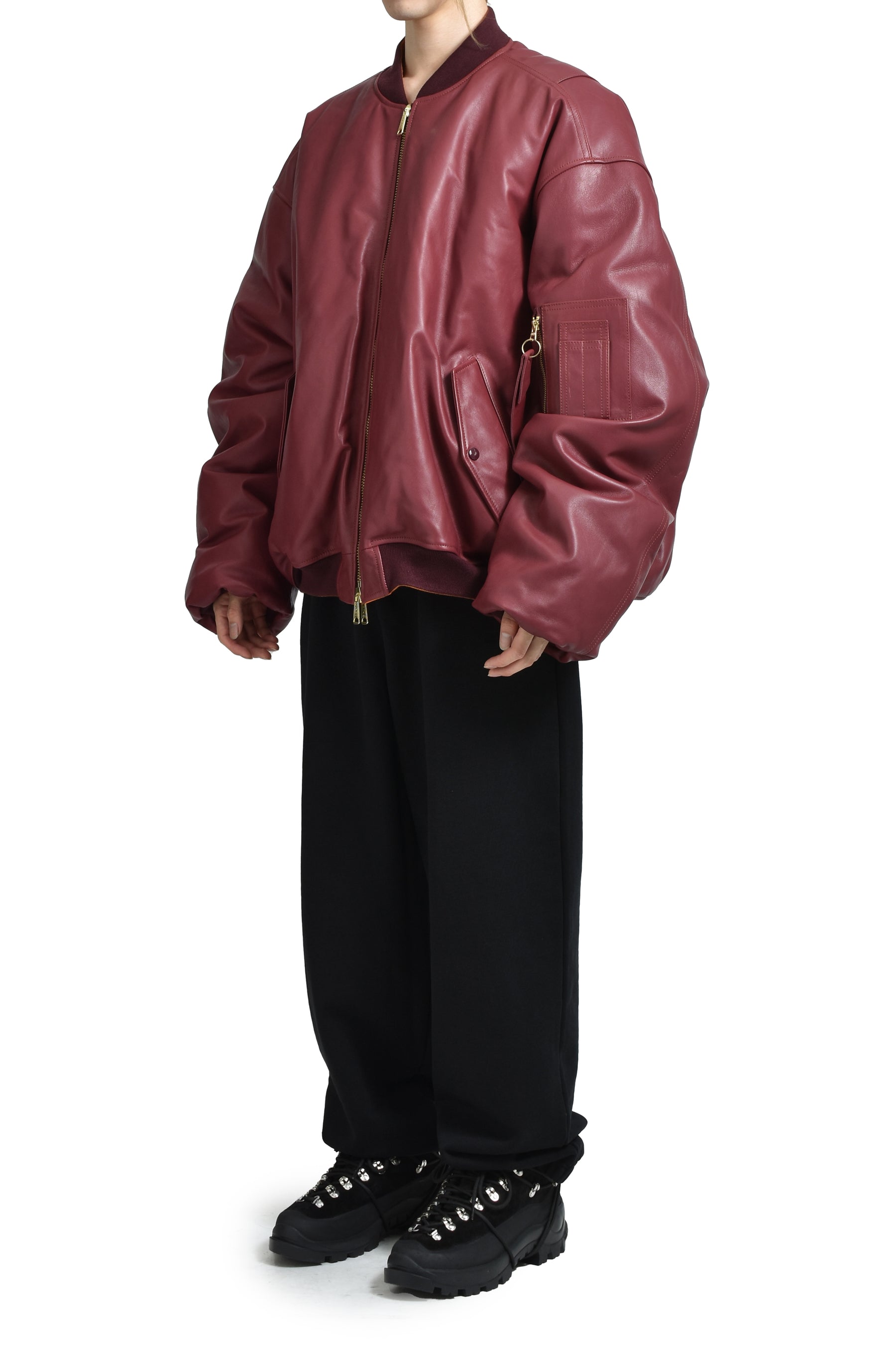 VETEMENTS ヴェトモン FW25 OVERSIZED LEATHER BOMBER JACKET