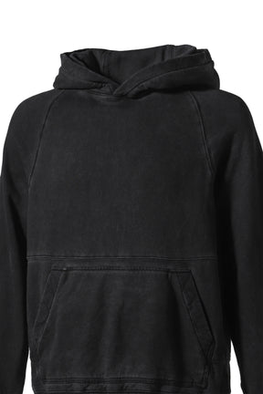 HAND-TREATED PULLOVER HOODIE / OIL