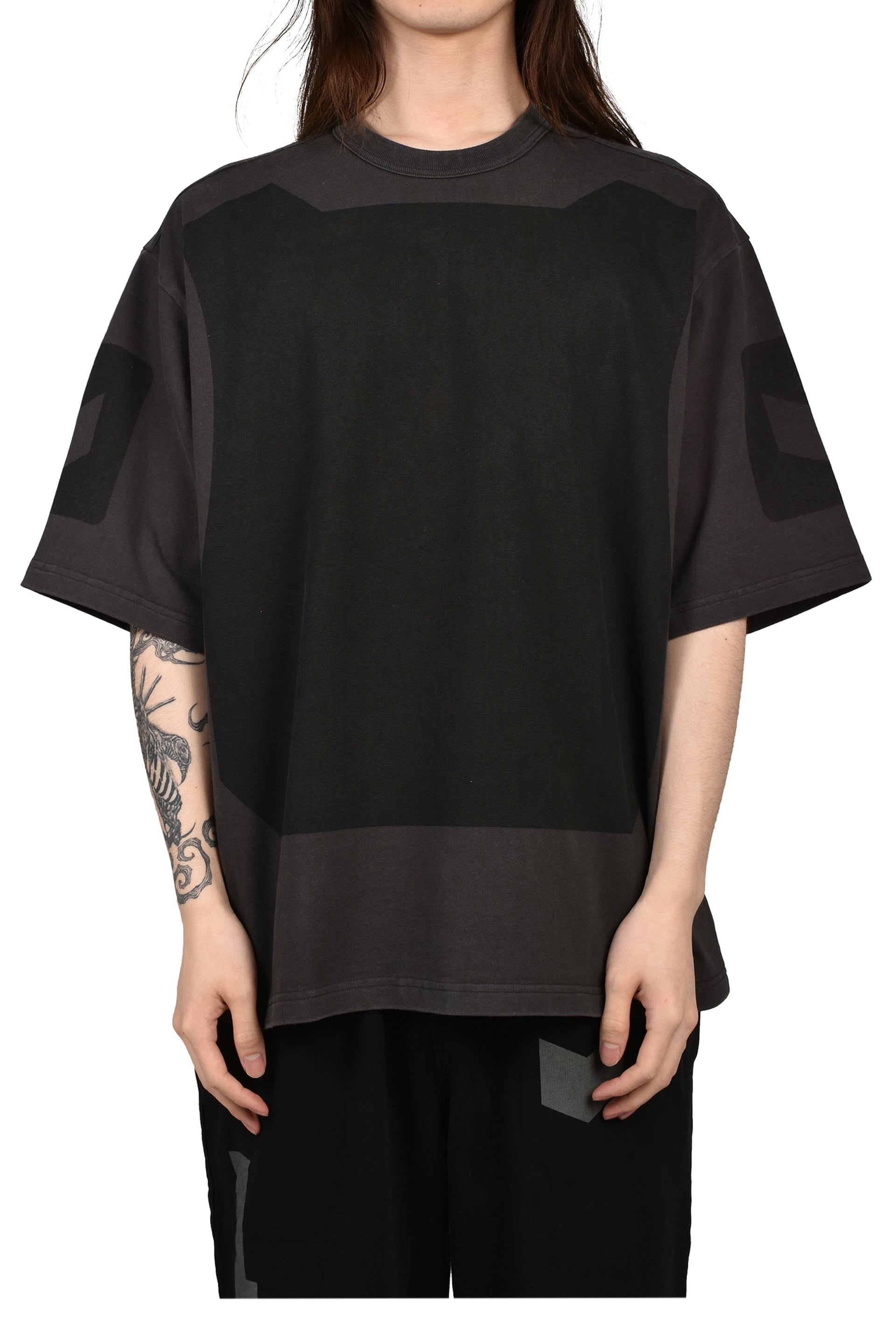 OVERSIZED ARMOR TEE / BLK