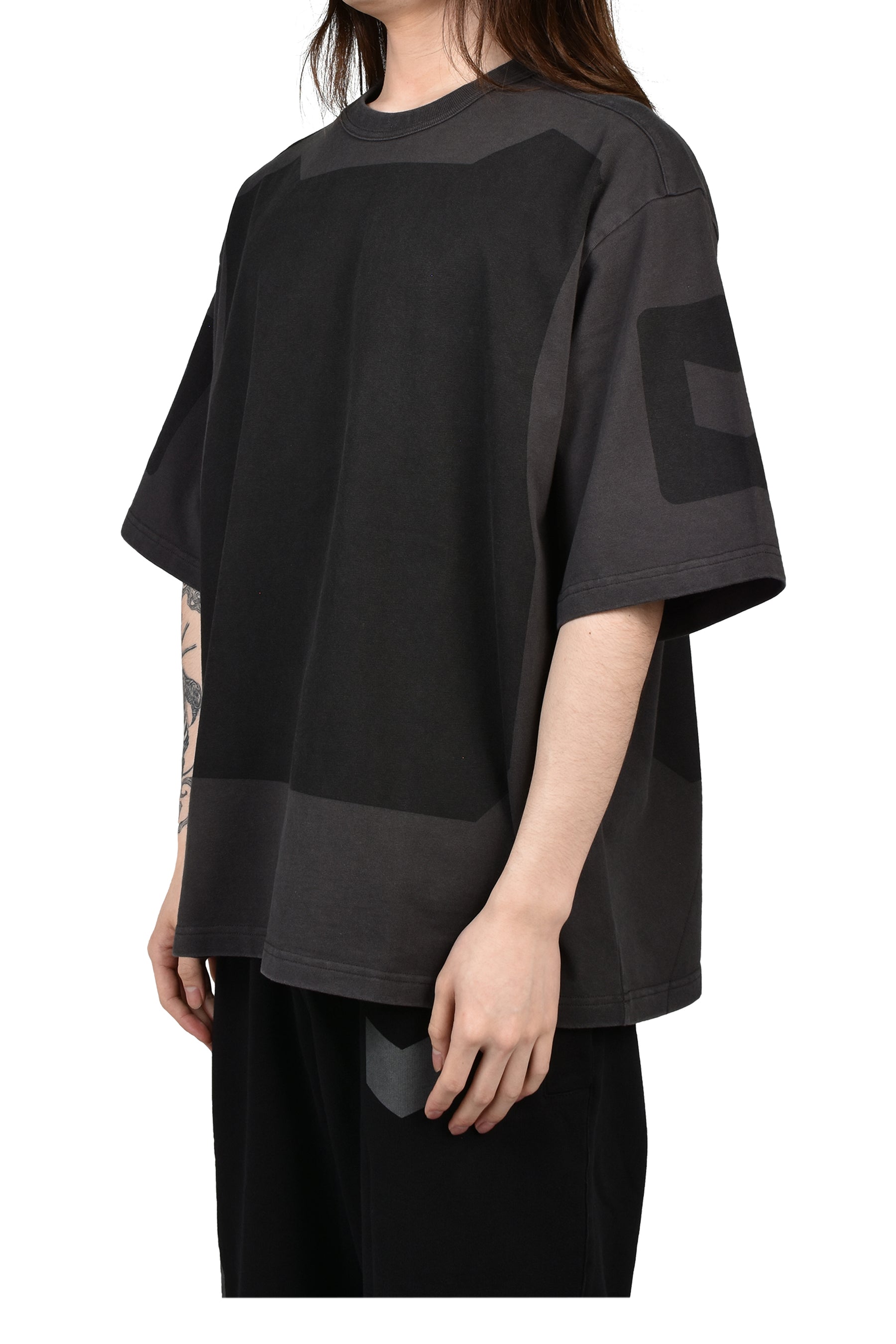 OVERSIZED ARMOR TEE / BLK