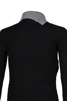ASYMETRICAL TURTLE NECK / BLK