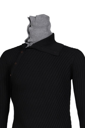 ASYMETRICAL TURTLE NECK / BLK