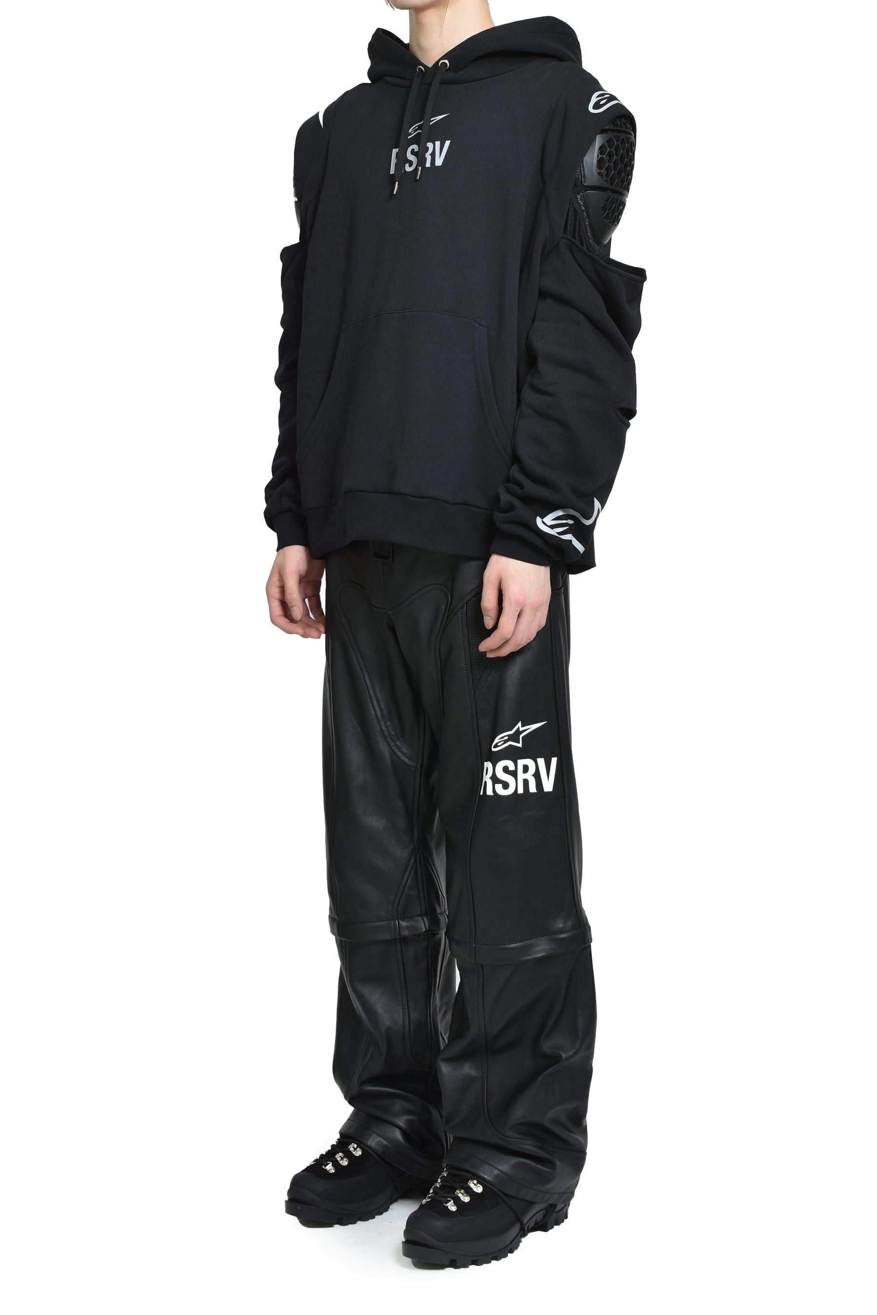 ARMOR HOODIE / BLACK