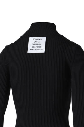 BIG LABEL INSIDE-OUT KNITTED TURTLENECK / BLACK