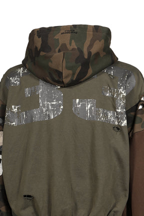RECONSTRUCTED APPLIQUE SWEATSHIRT ZIP HOODIE / CAMO