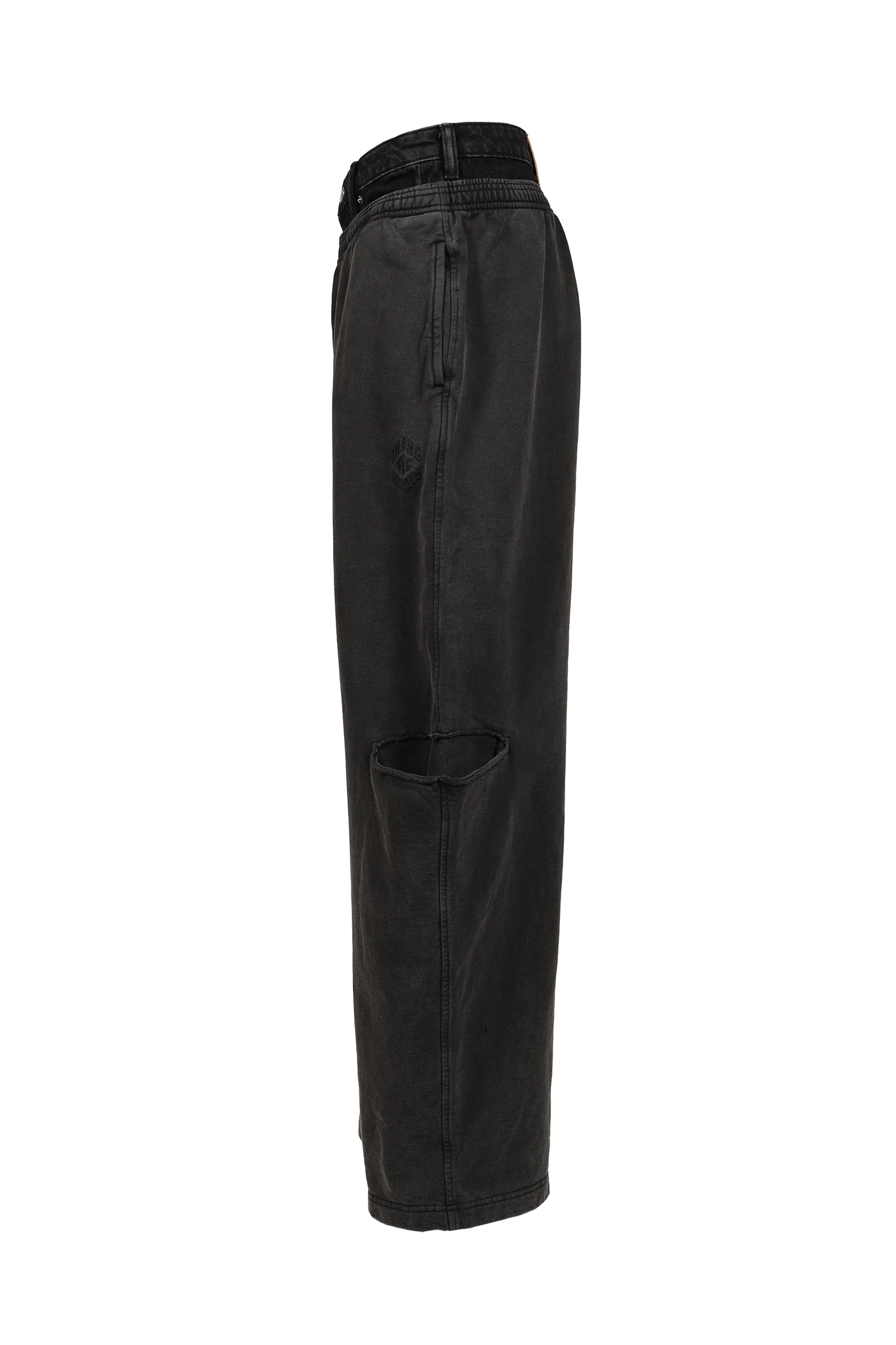 PRE-STYLED SLASHED SWEATPANT / WASHED BLK