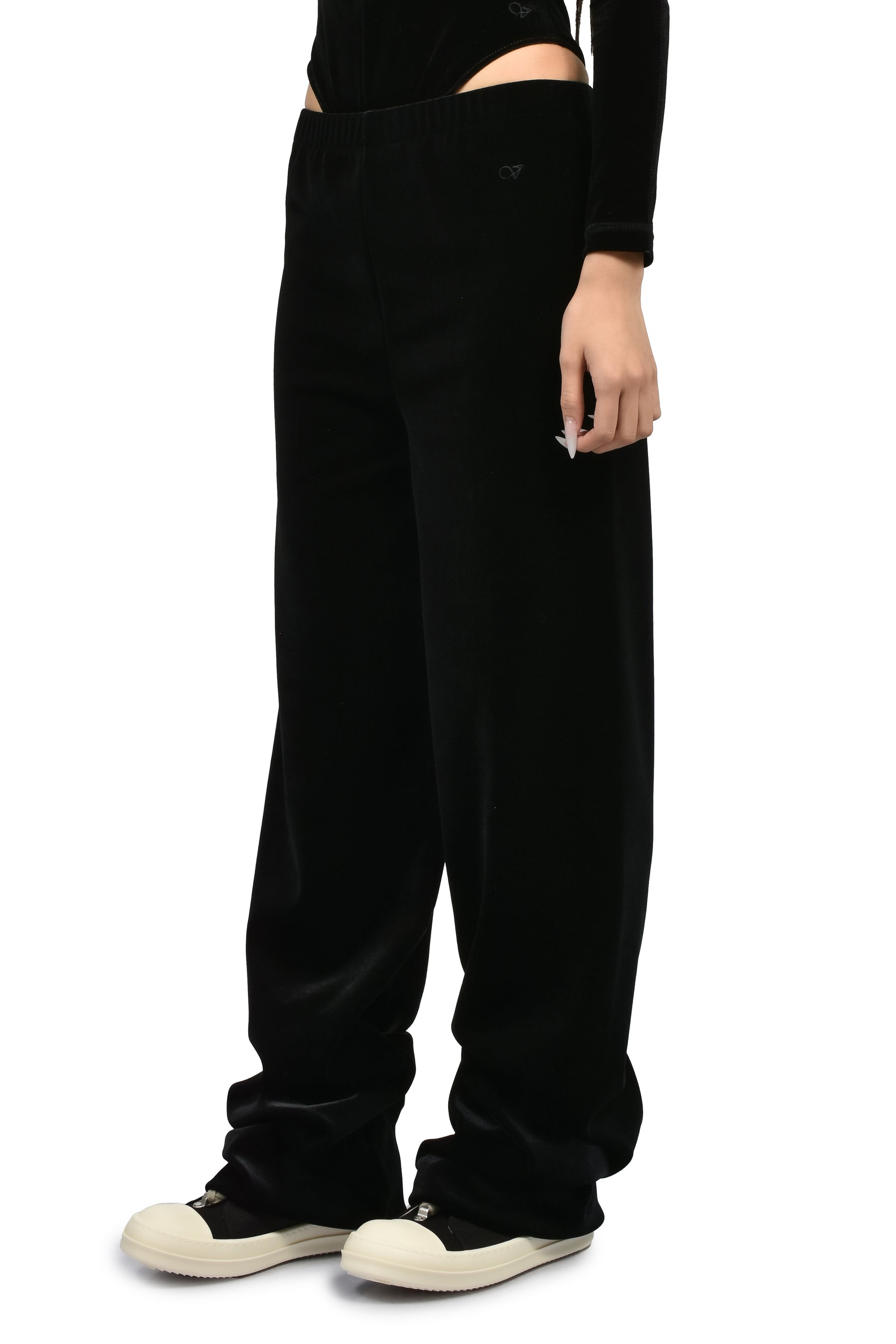 PUSH-UP VELVET PANTS / BLK