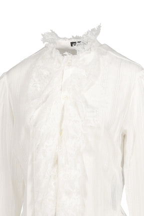 FREDA COMFORT SHIRT WITH LACE RUFFLES / WHT