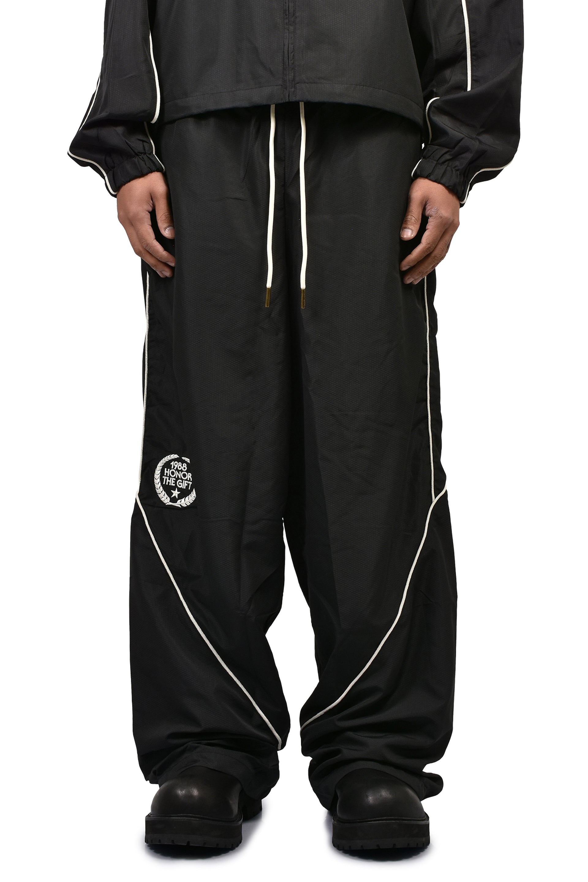 HONEYCOMB TRACK PANT / BLK